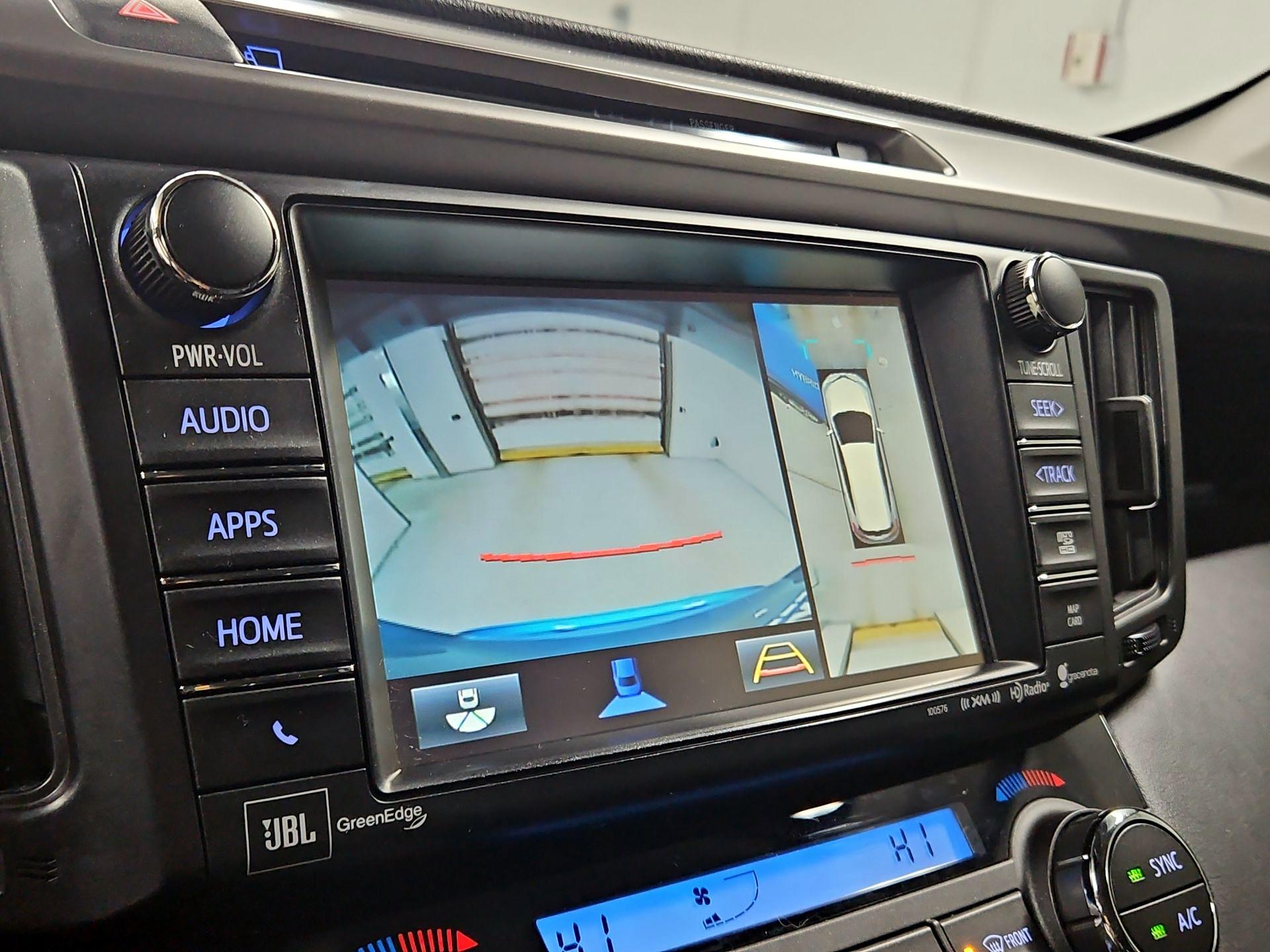 Thumbnail: 2016 Toyota RAV4 - 14