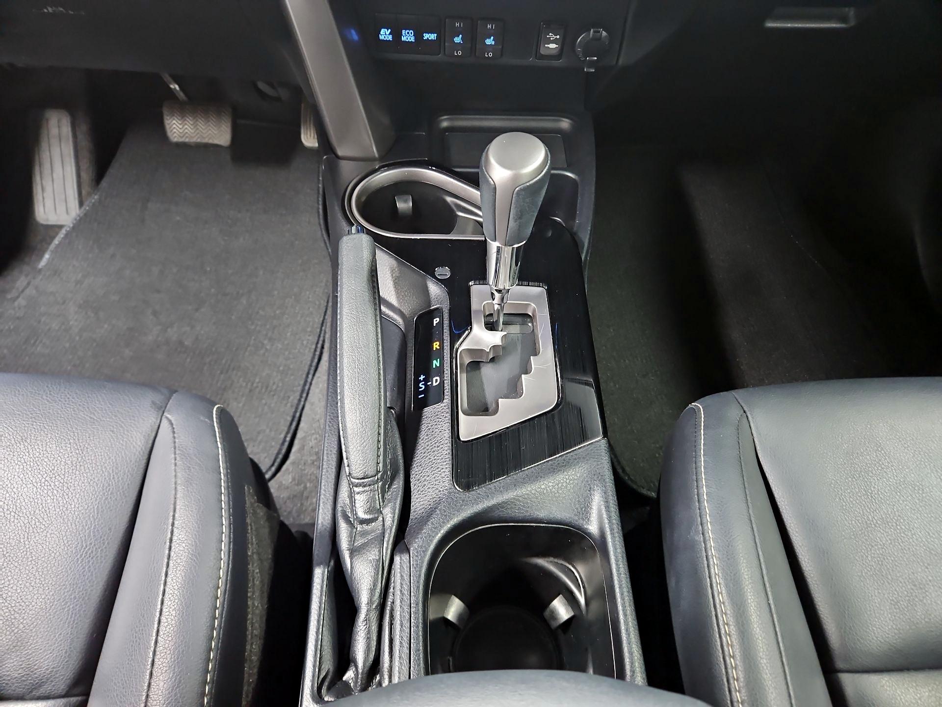 Thumbnail: 2016 Toyota RAV4 - 17