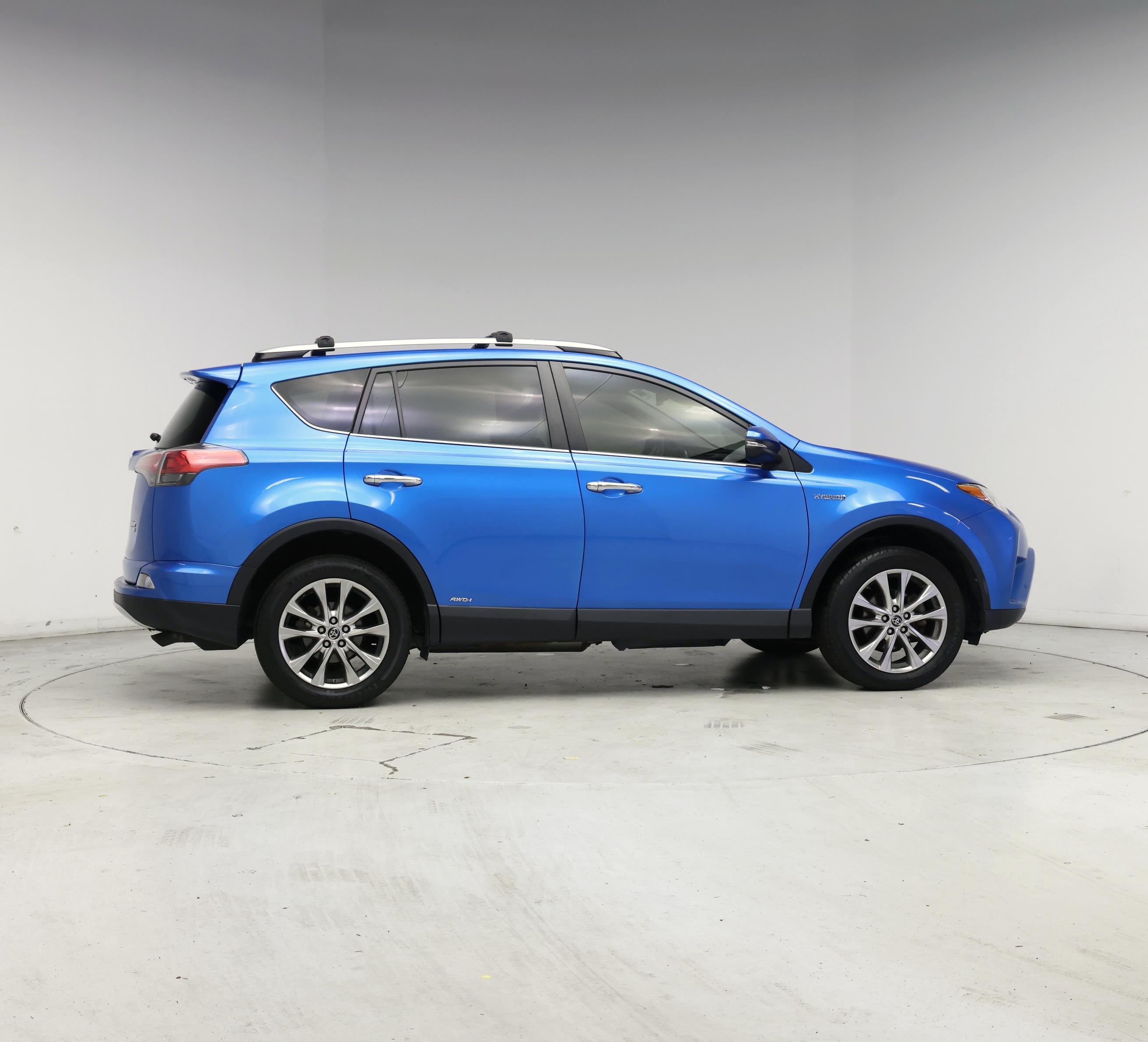 Thumbnail: 2016 Toyota RAV4 - 7