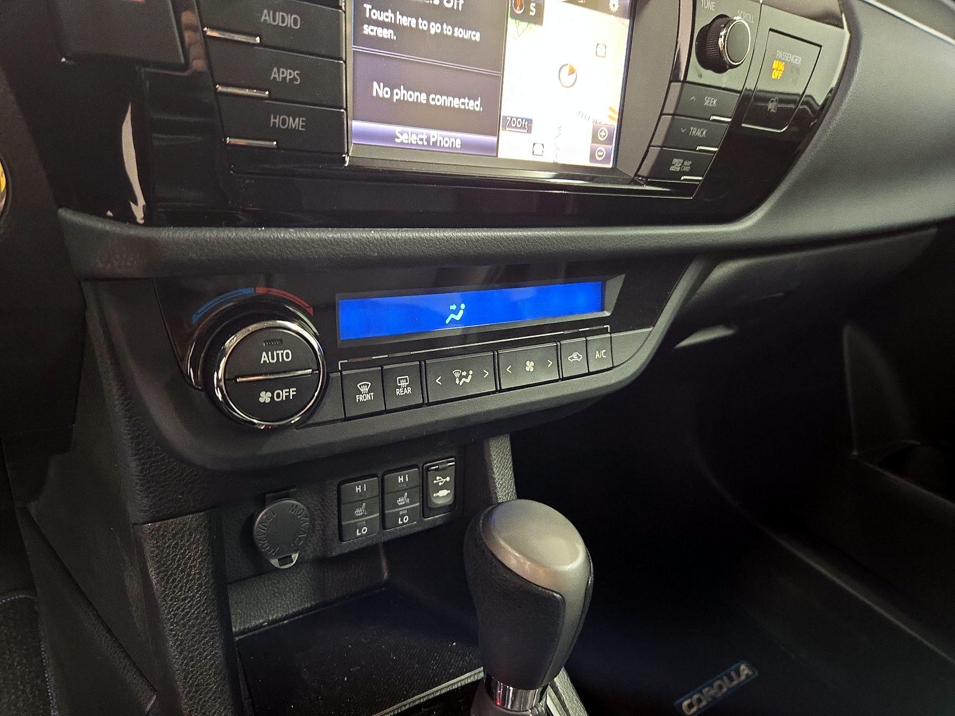 Thumbnail: 2016 Toyota Corolla - 16