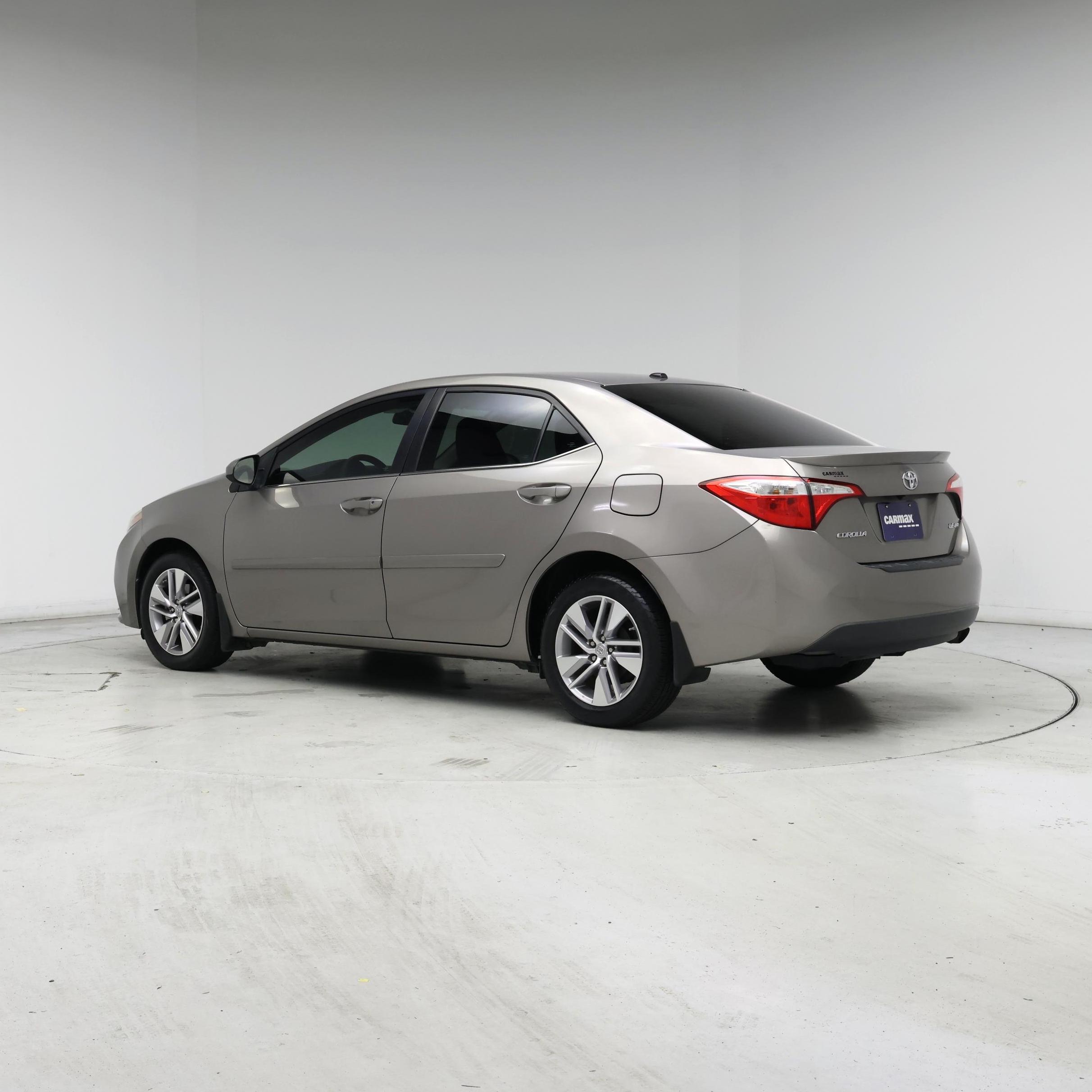 Thumbnail: 2016 Toyota Corolla - 2