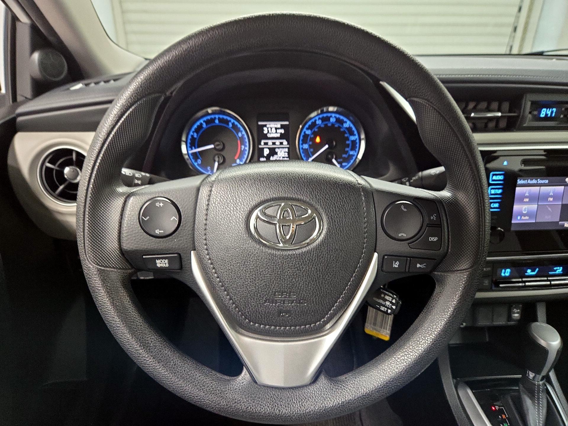 Thumbnail: 2017 Toyota Corolla - 10