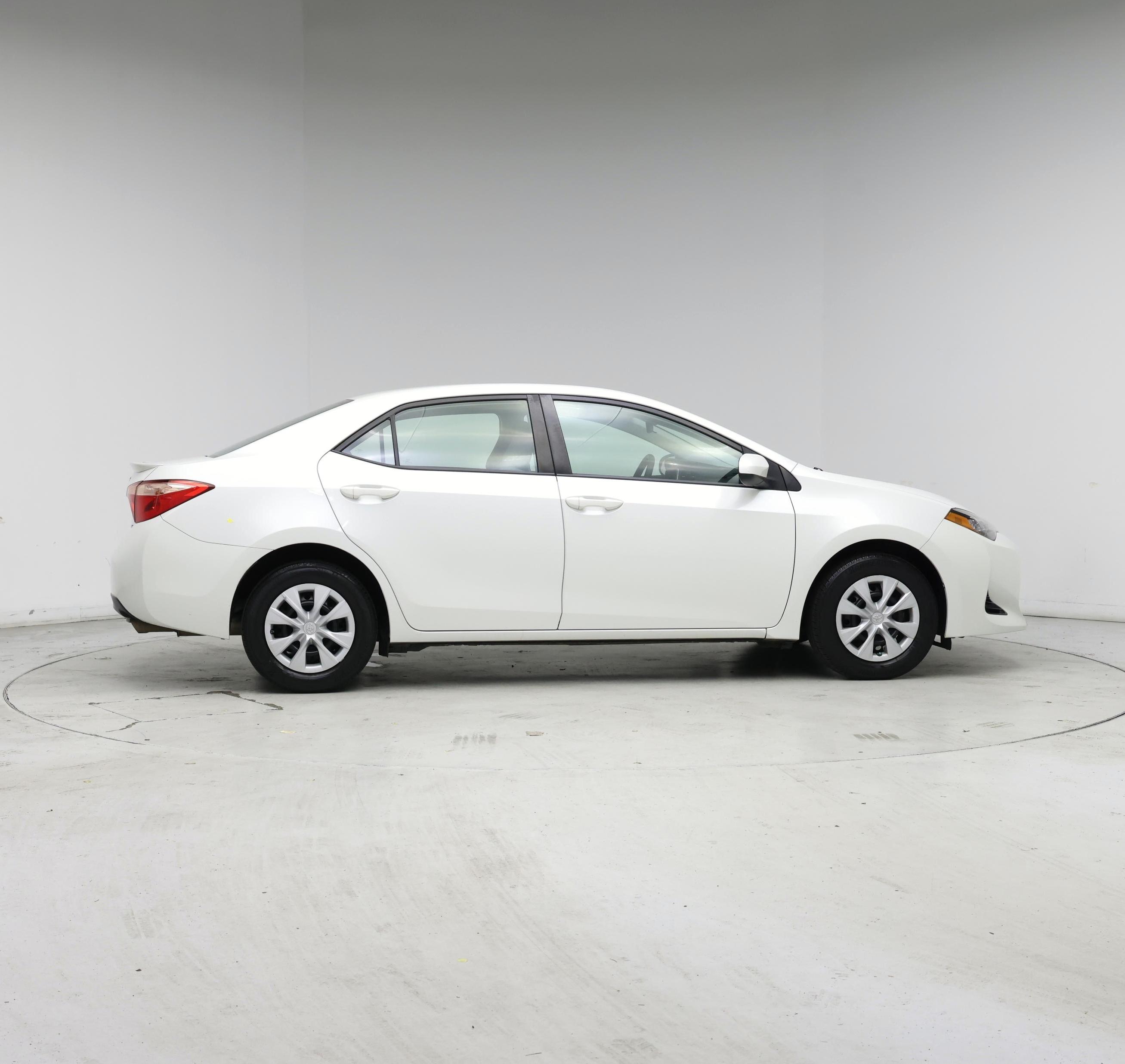 Thumbnail: 2017 Toyota Corolla - 7
