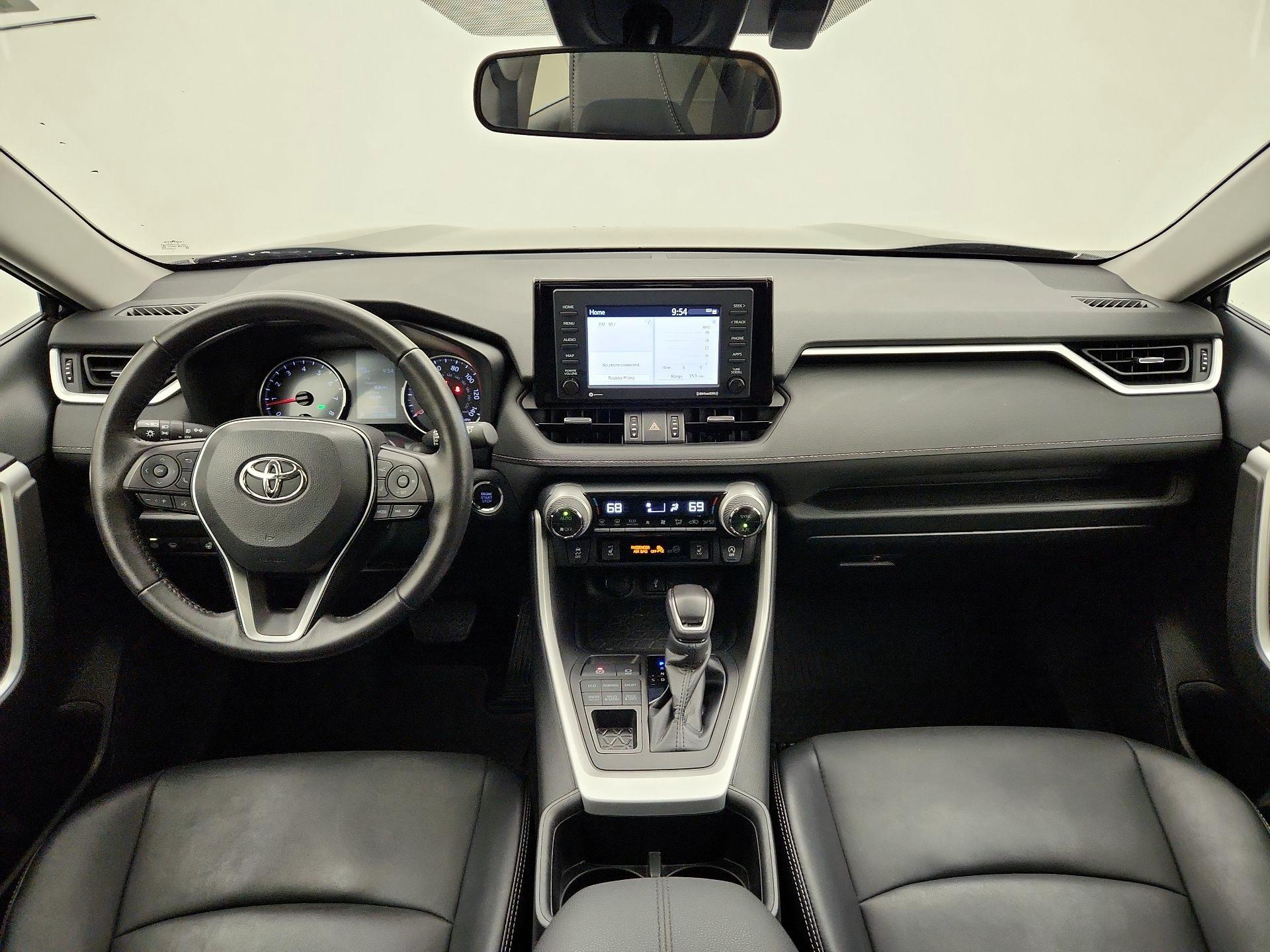 Thumbnail: 2022 Toyota RAV4 - 9