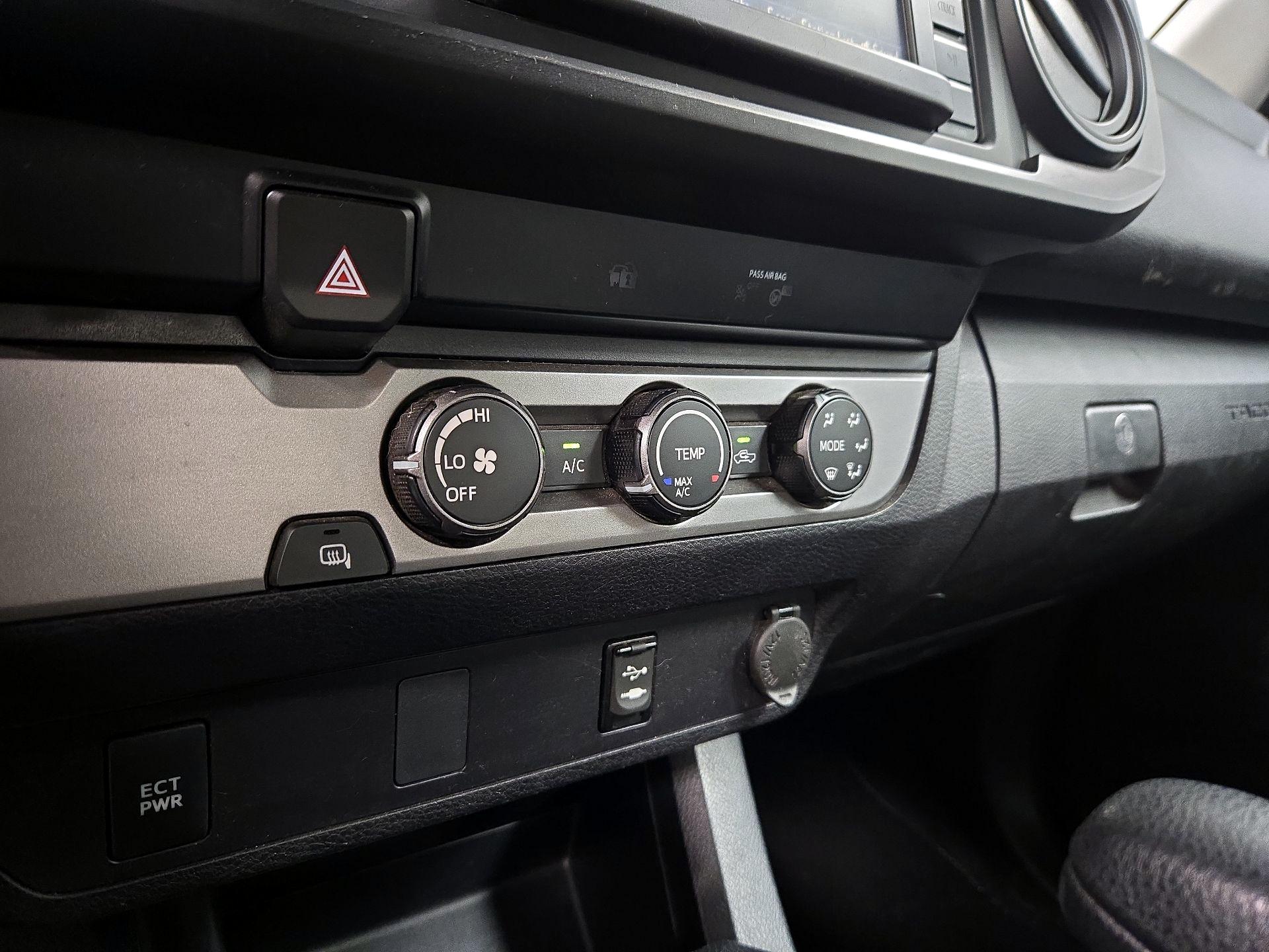 Thumbnail: 2019 Toyota Tacoma - 16