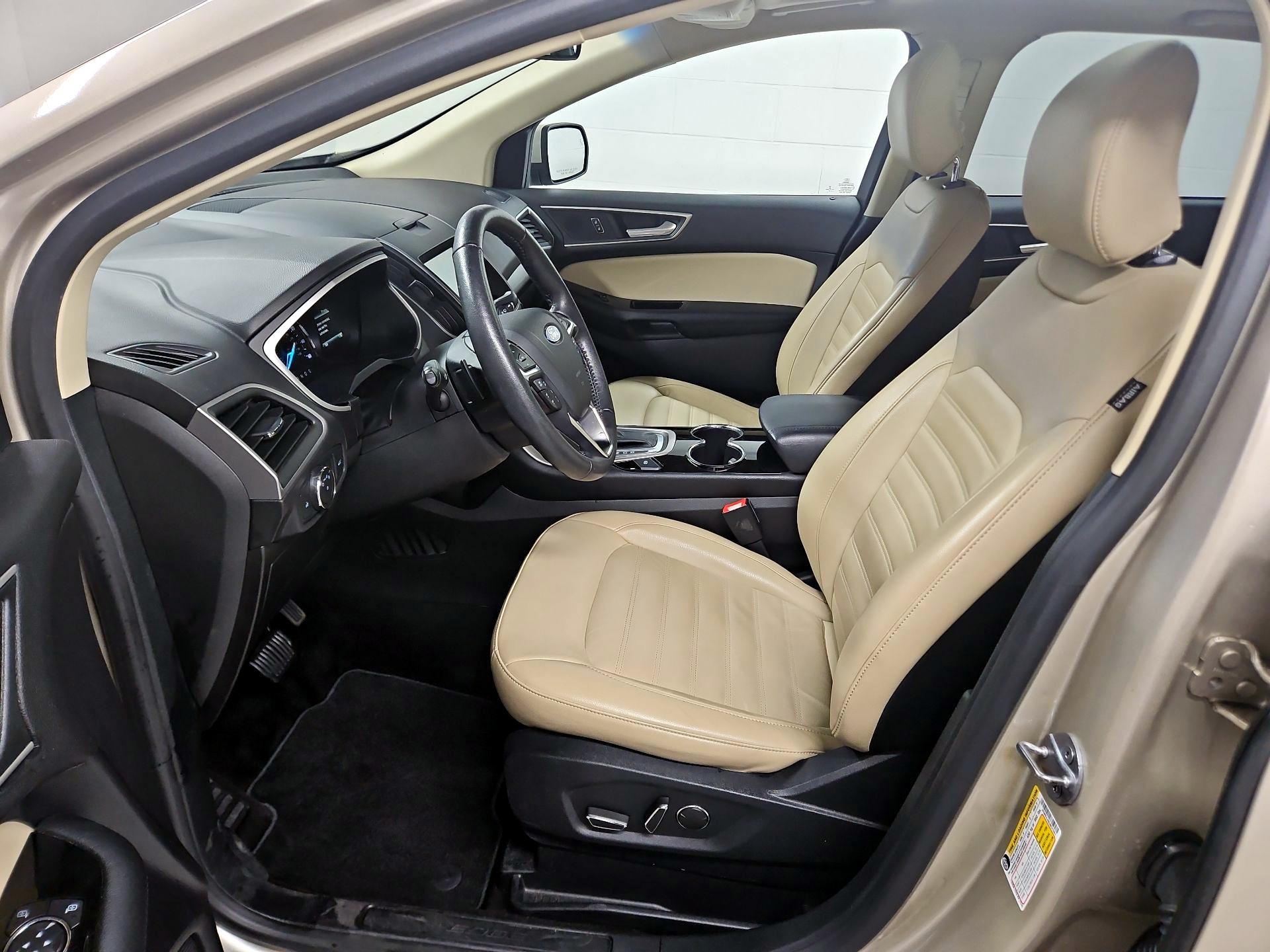 Thumbnail: 2018 Ford Edge - 11