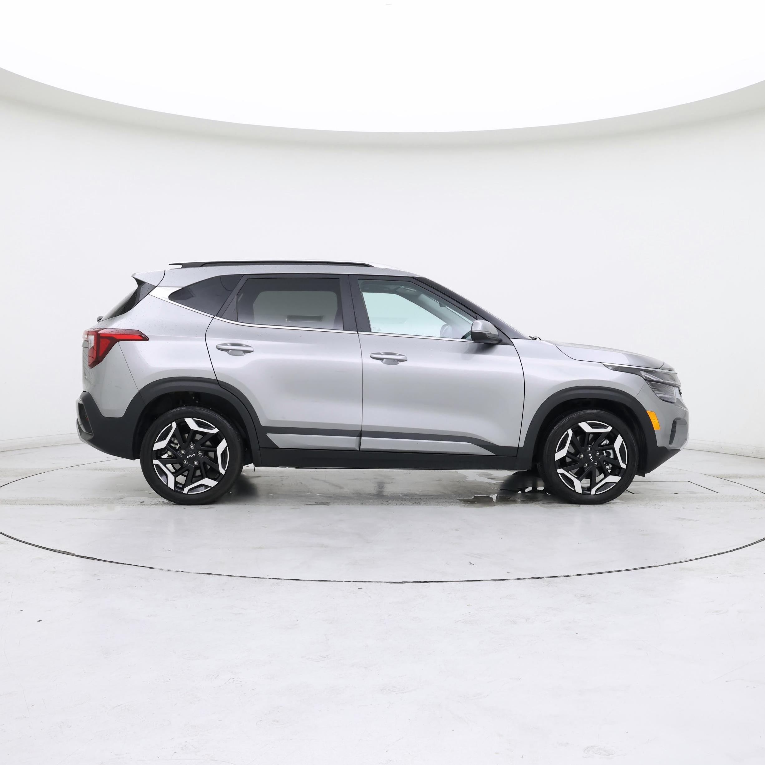 Thumbnail: 2024 Kia Seltos - 7