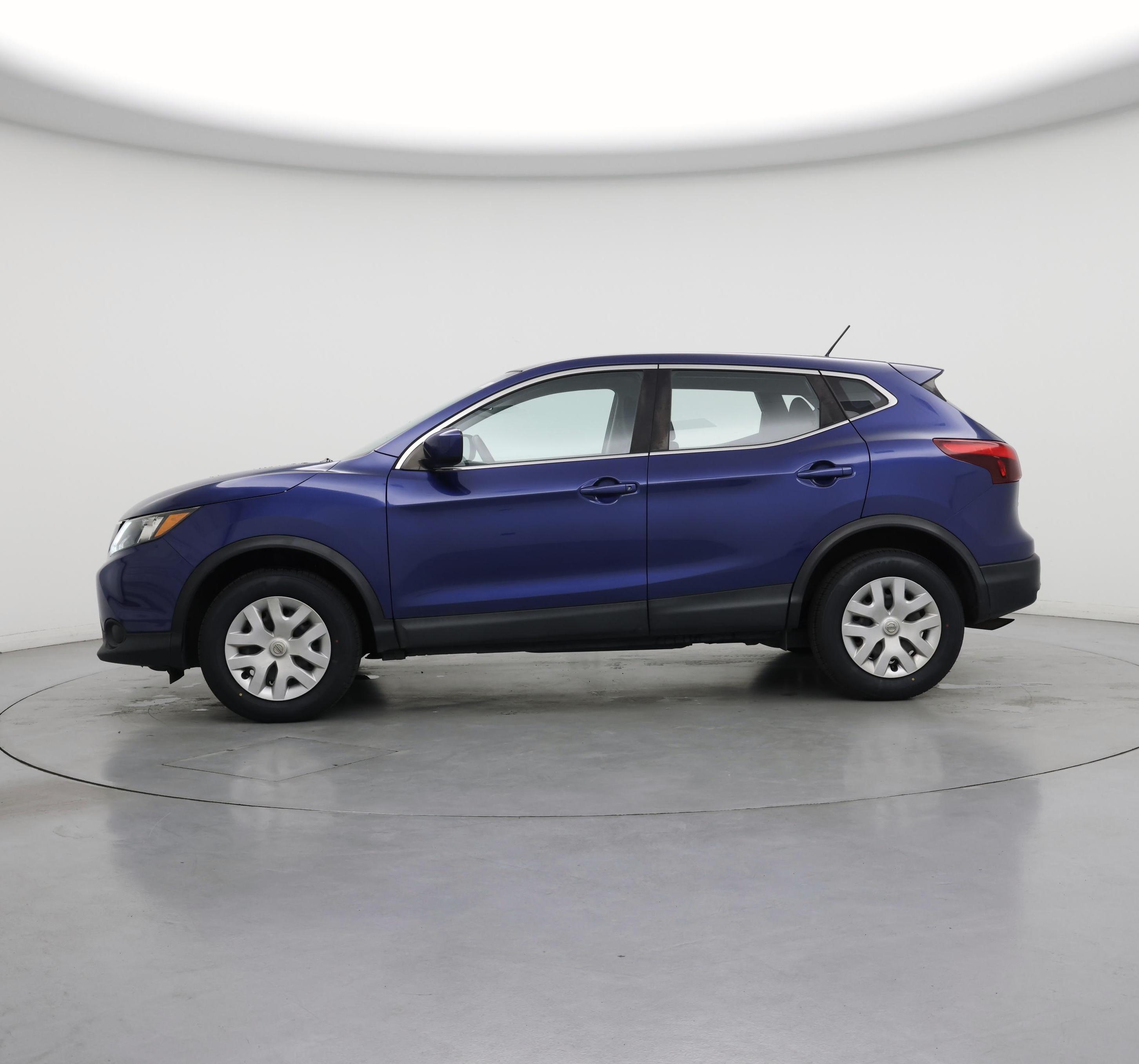 Thumbnail: 2018 Nissan Rogue Sport - 3
