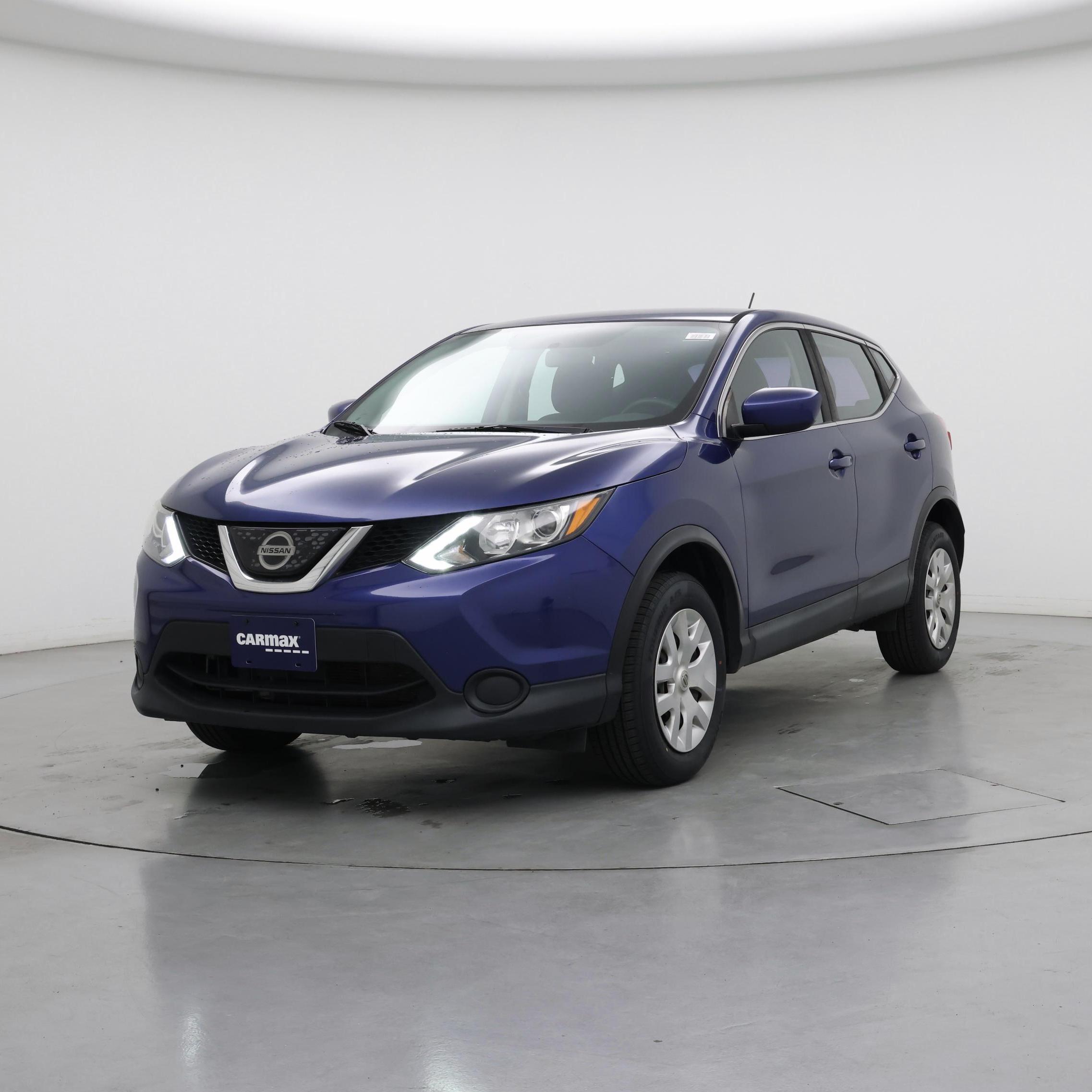 Thumbnail: 2018 Nissan Rogue Sport - 4
