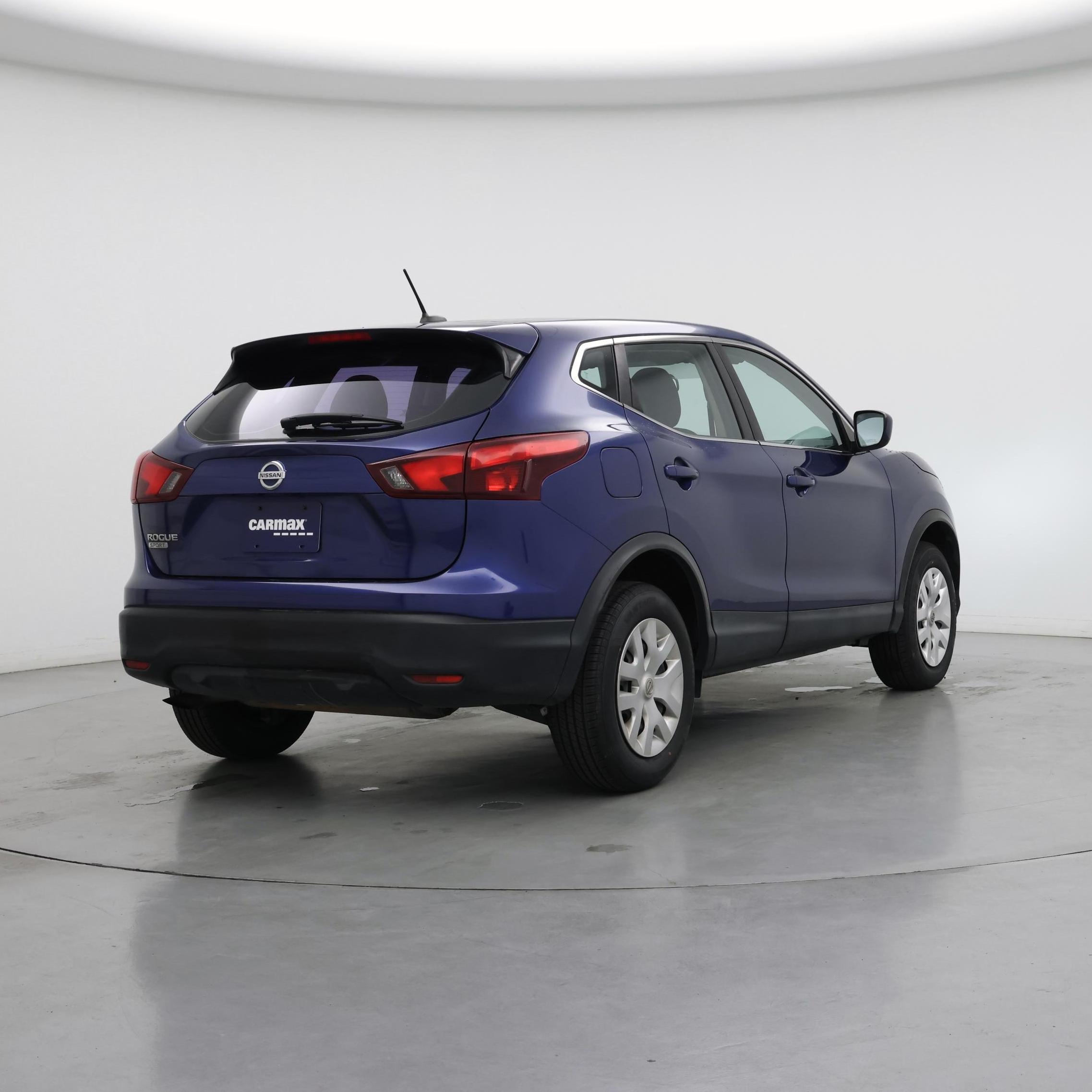 Thumbnail: 2018 Nissan Rogue Sport - 8