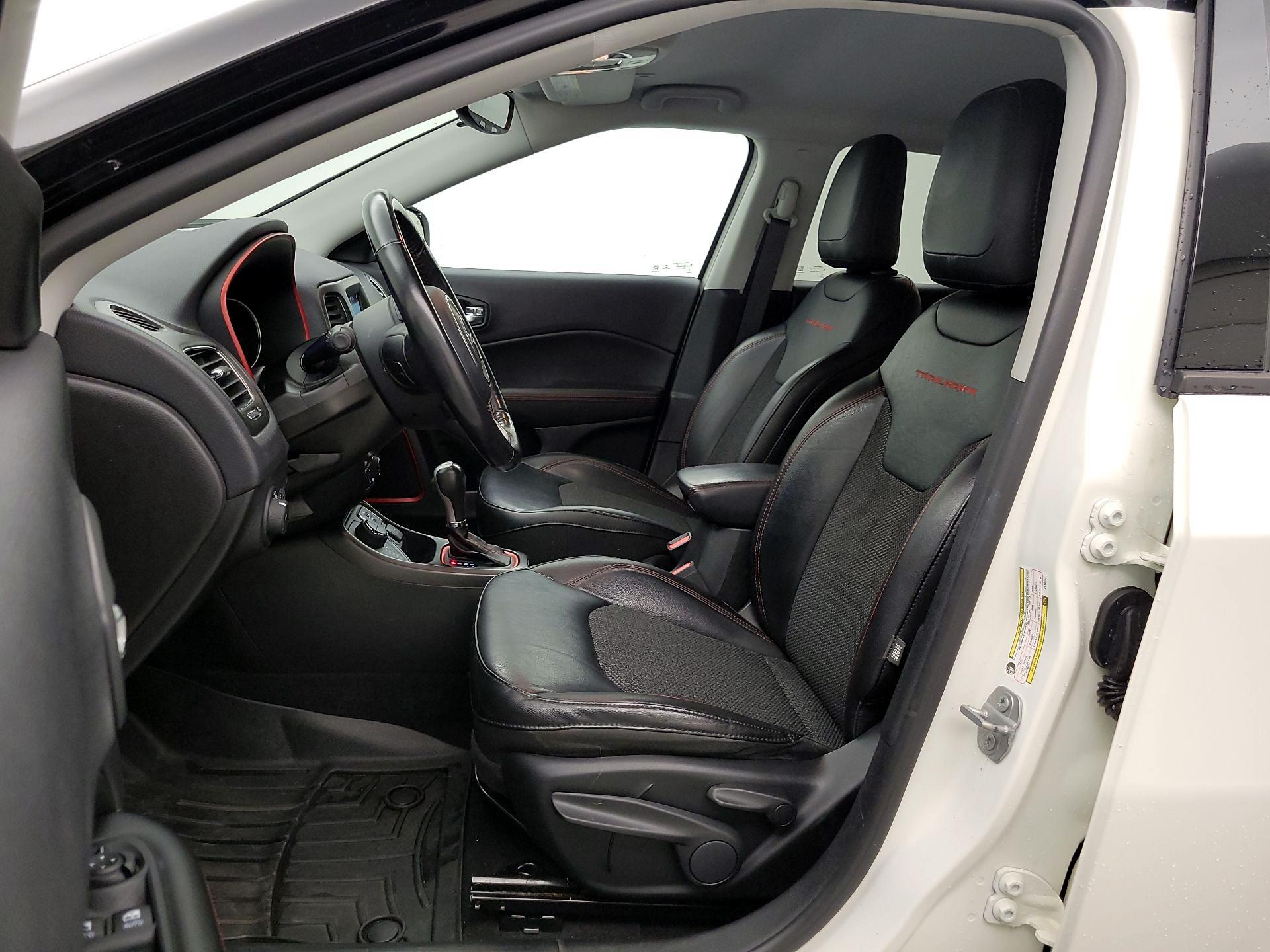 Thumbnail: 2019 Jeep Compass - 11