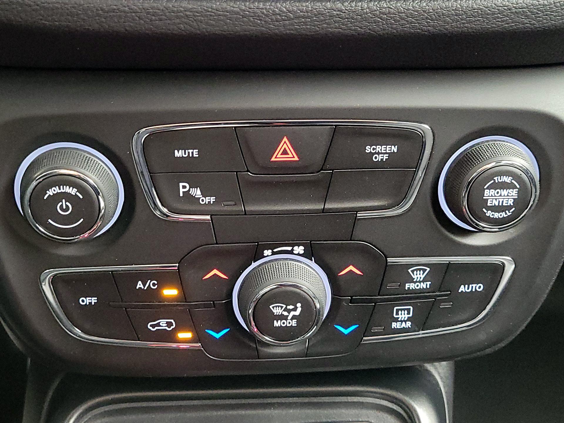 Thumbnail: 2019 Jeep Compass - 18