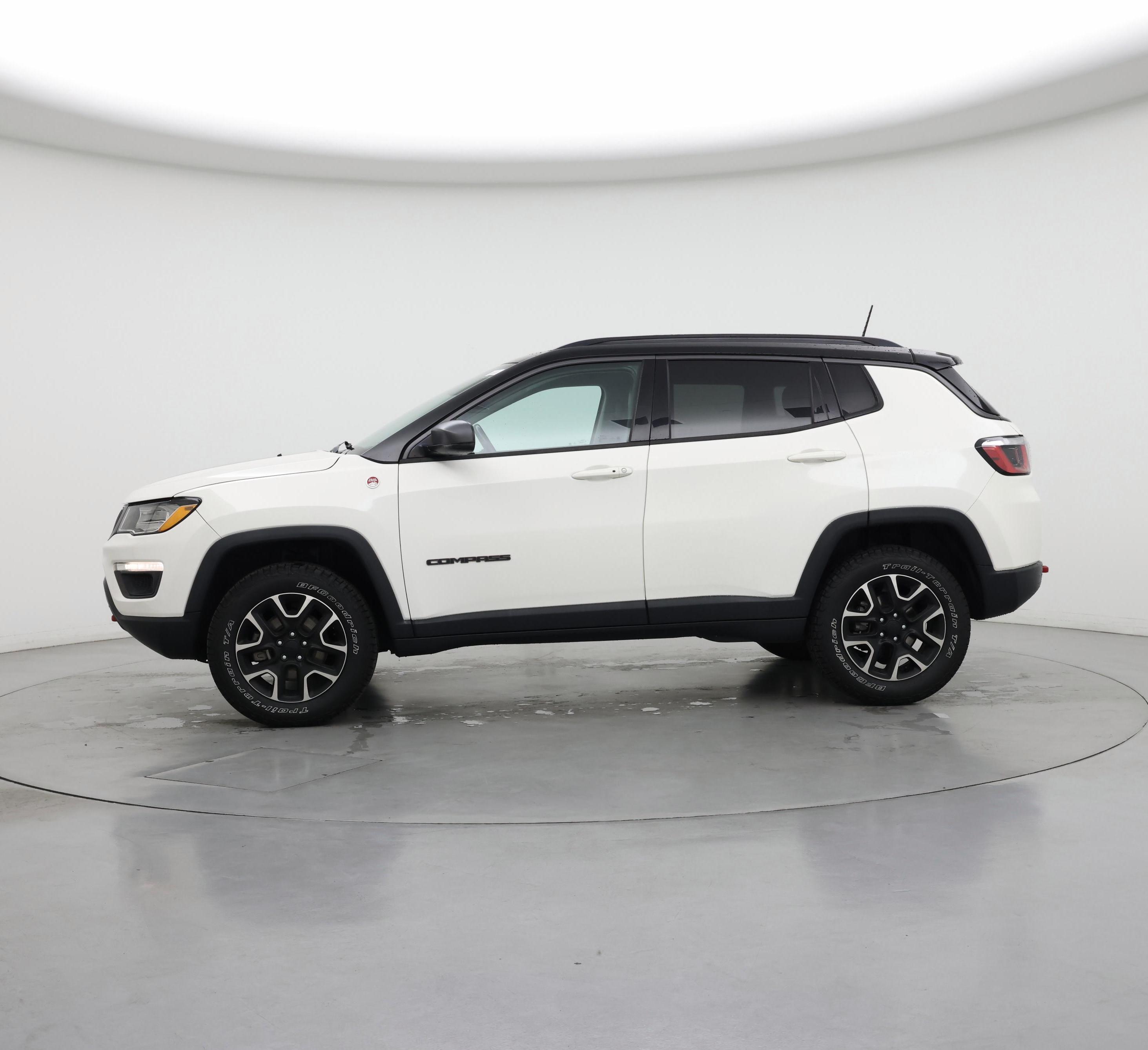 Thumbnail: 2019 Jeep Compass - 3