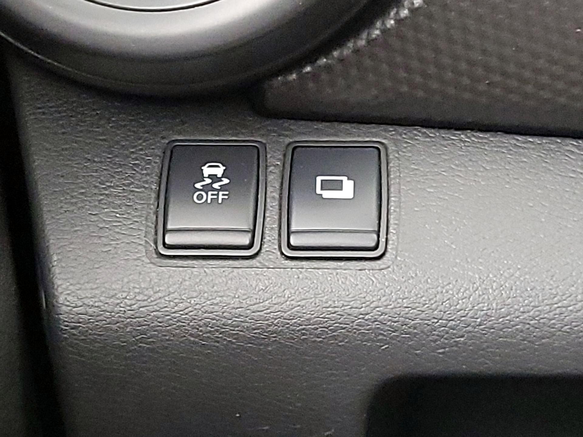 Thumbnail: 2019 Nissan Kicks - 13