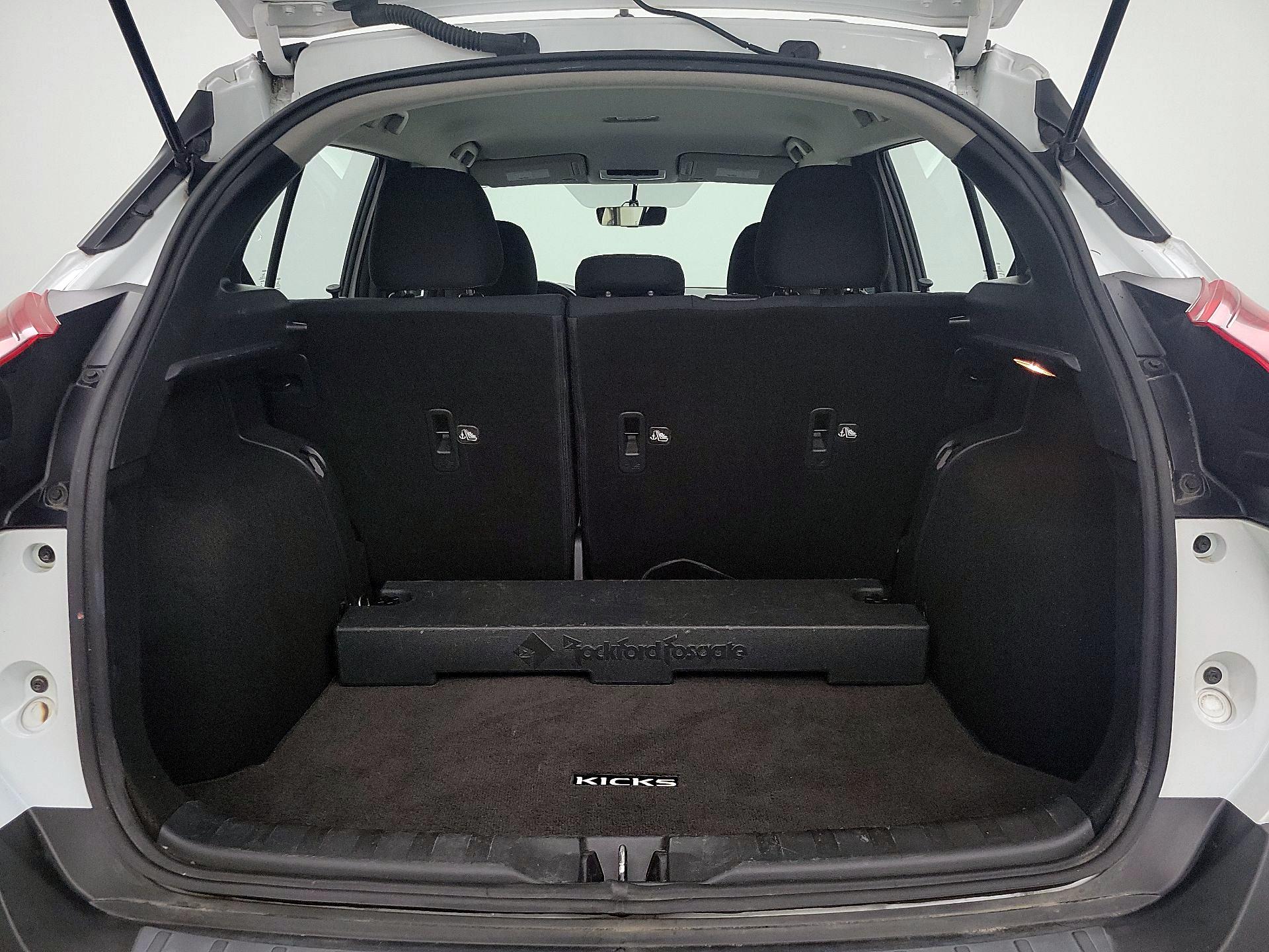 Thumbnail: 2019 Nissan Kicks - 20