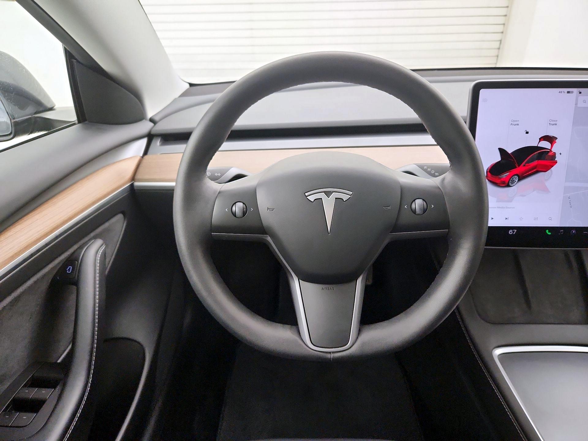 Thumbnail: 2023 Tesla Model 3 - 10