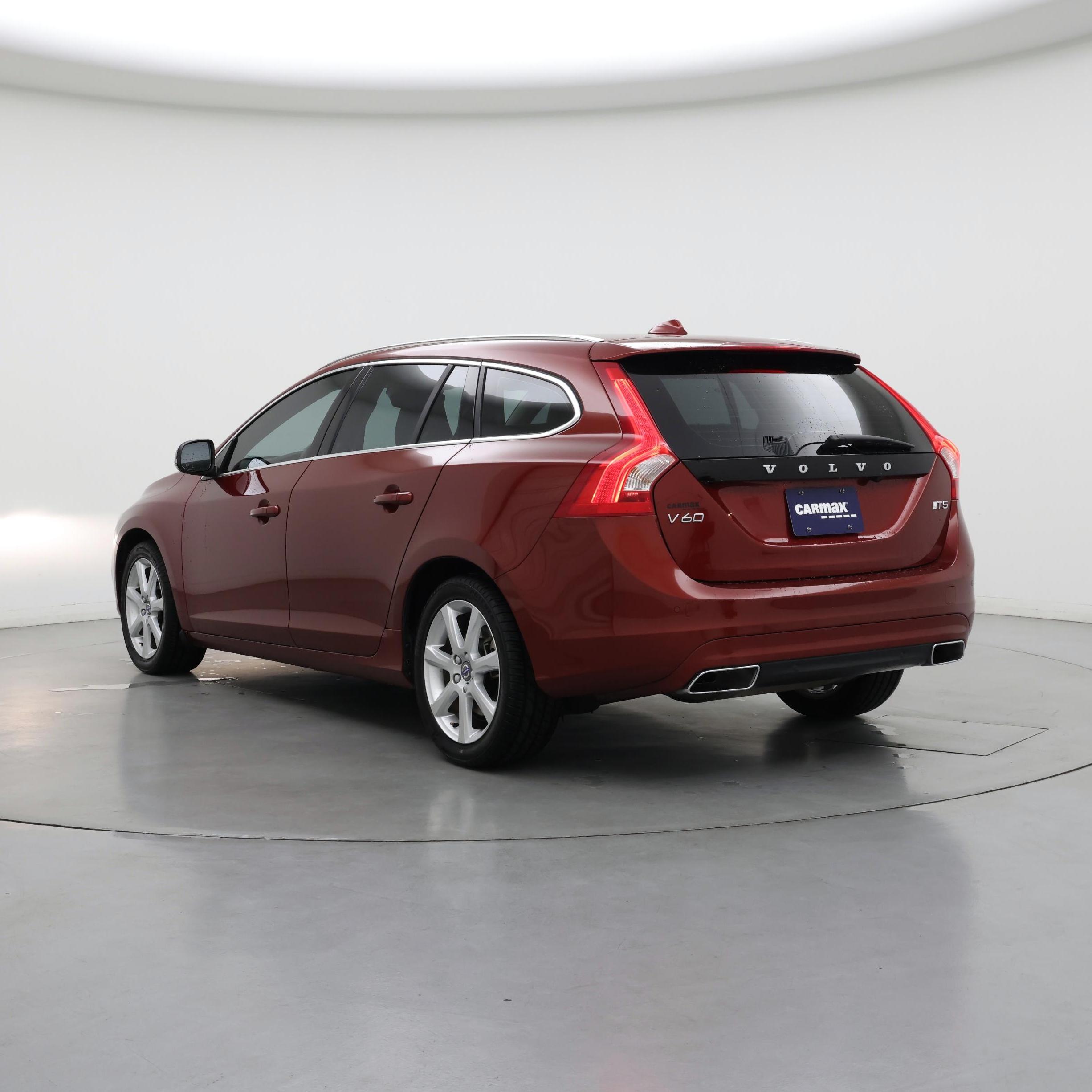 Thumbnail: 2017 Volvo V60 - 2