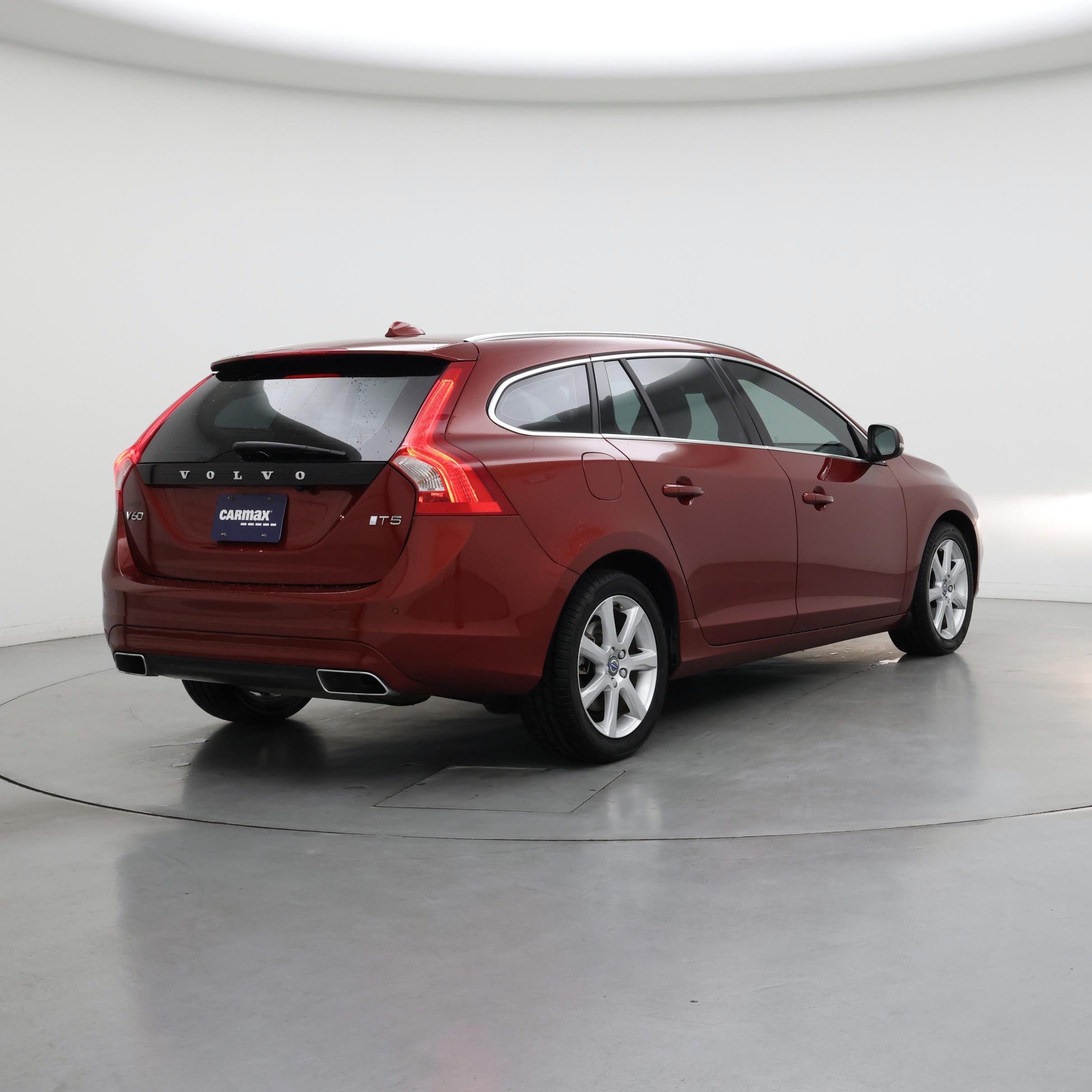Thumbnail: 2017 Volvo V60 - 8