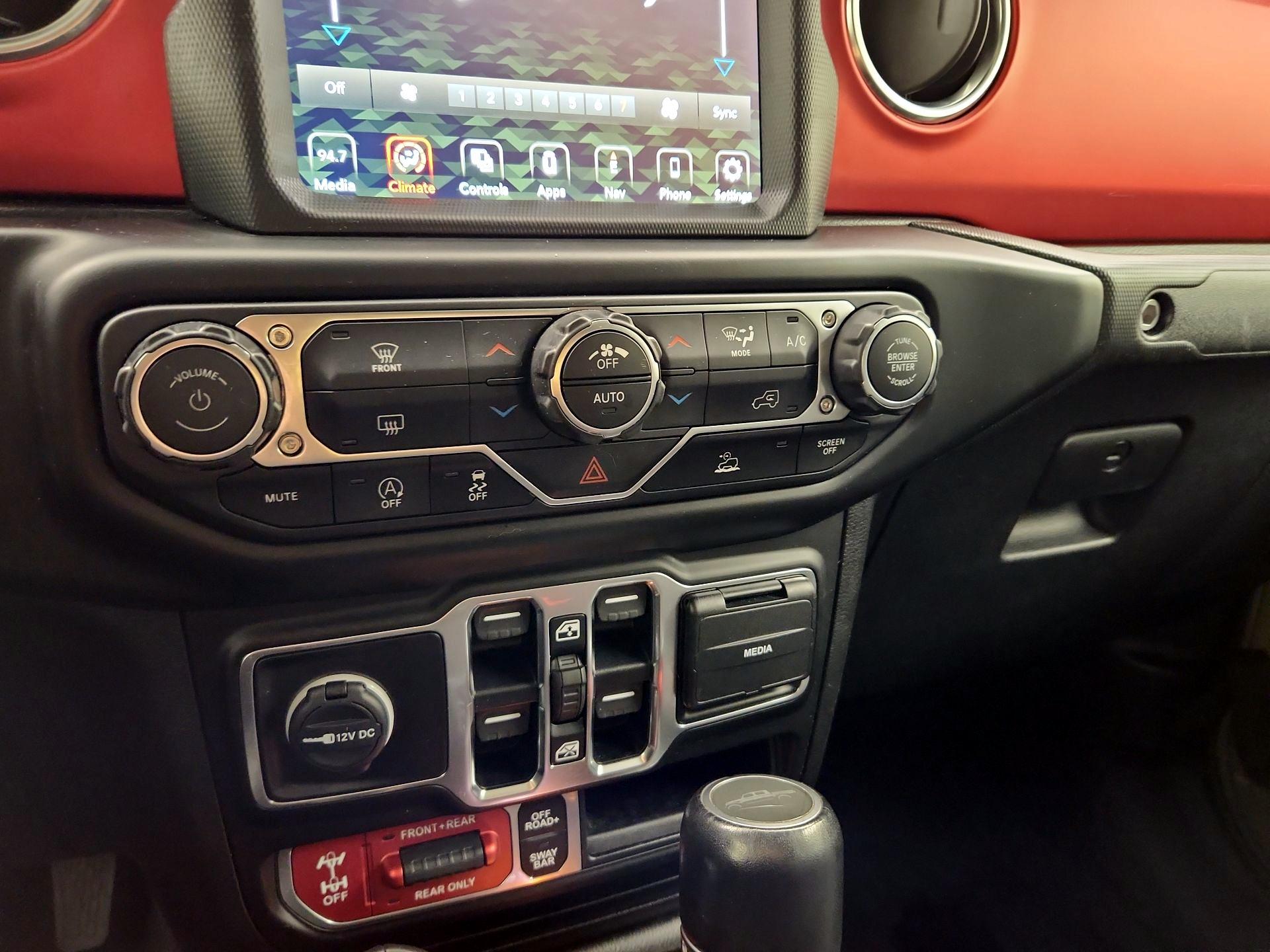 Thumbnail: 2020 Jeep Gladiator - 17
