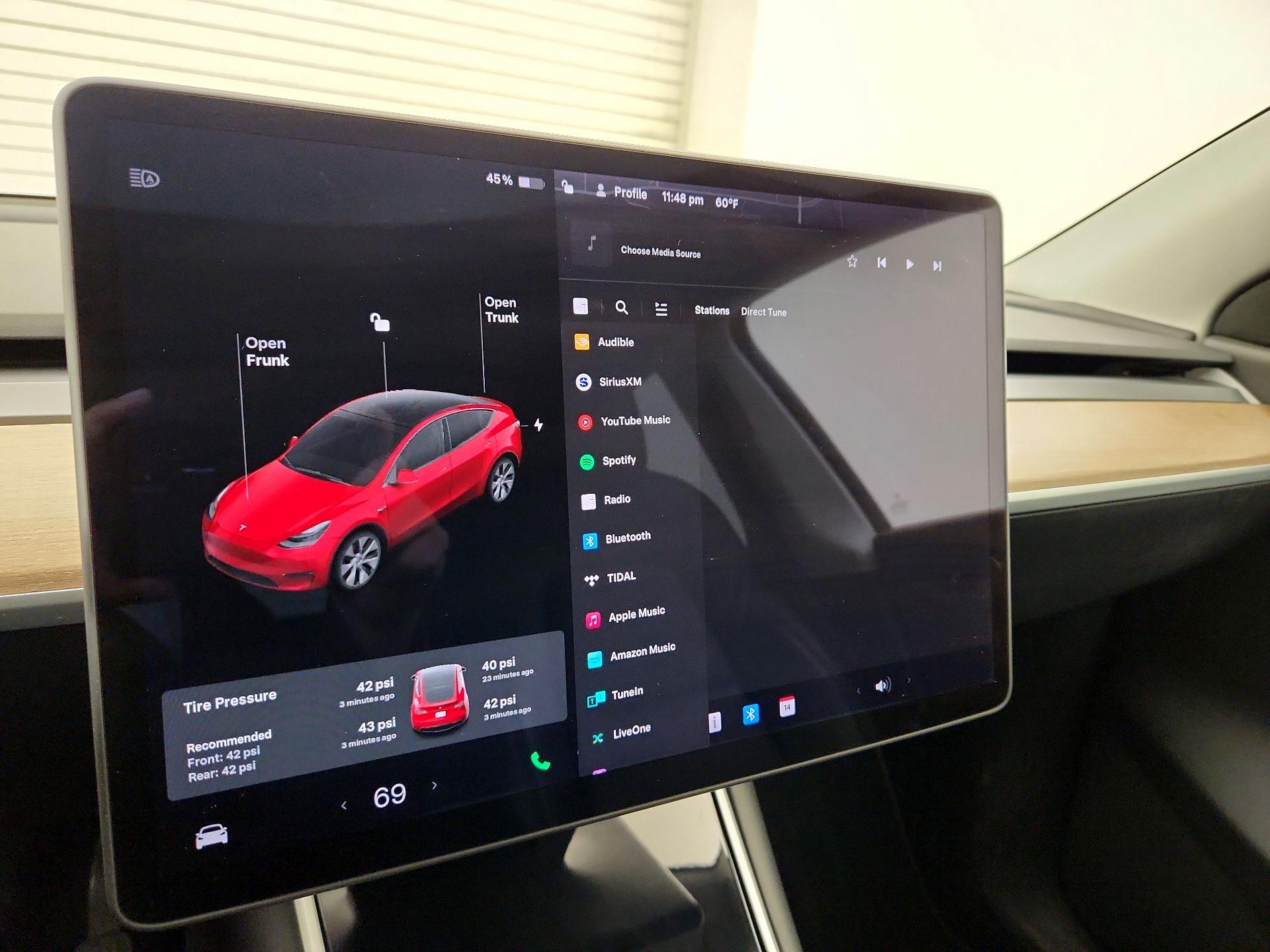 Thumbnail: 2020 Tesla Model Y - 15
