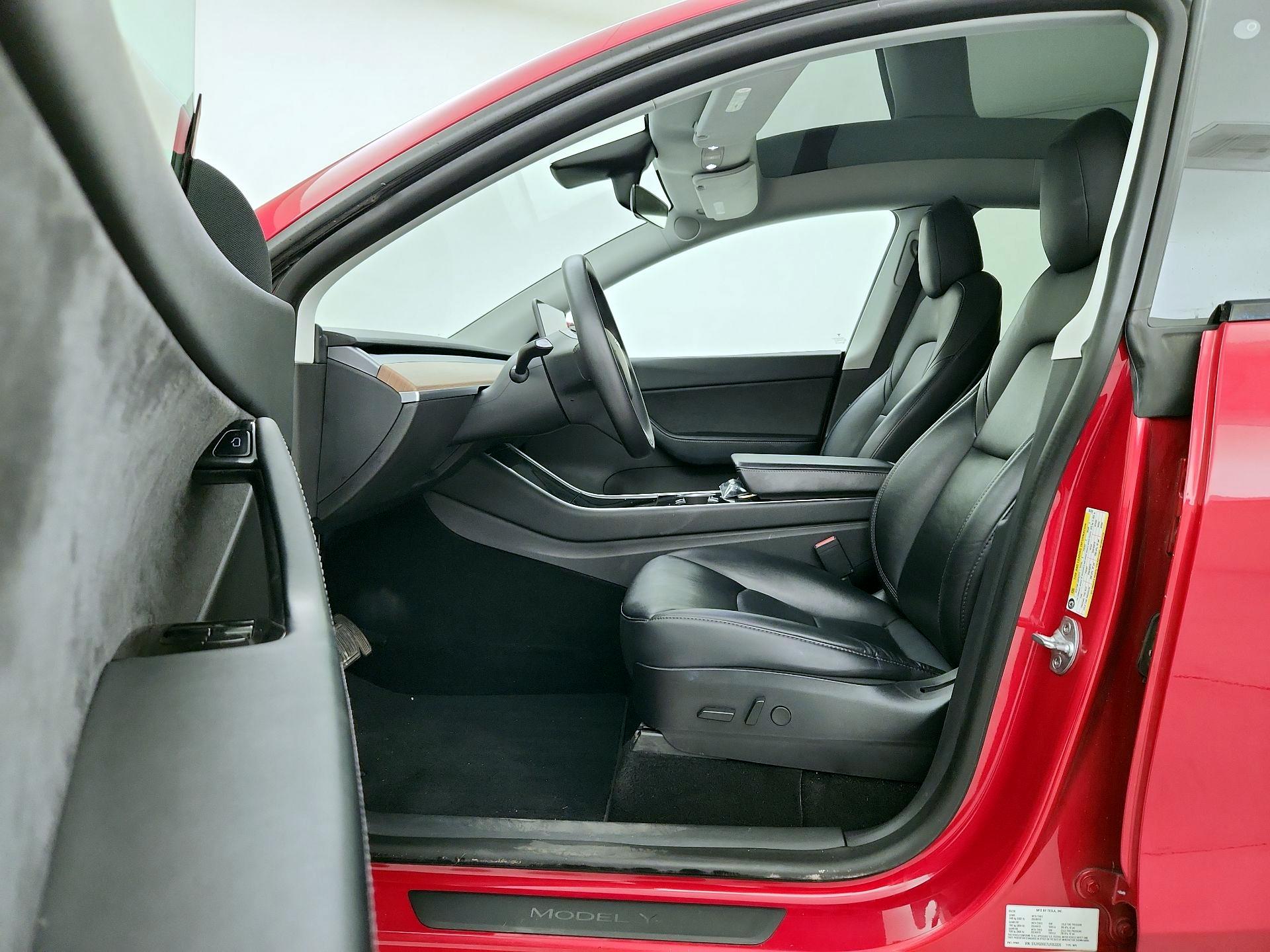 Thumbnail: 2020 Tesla Model Y - 19