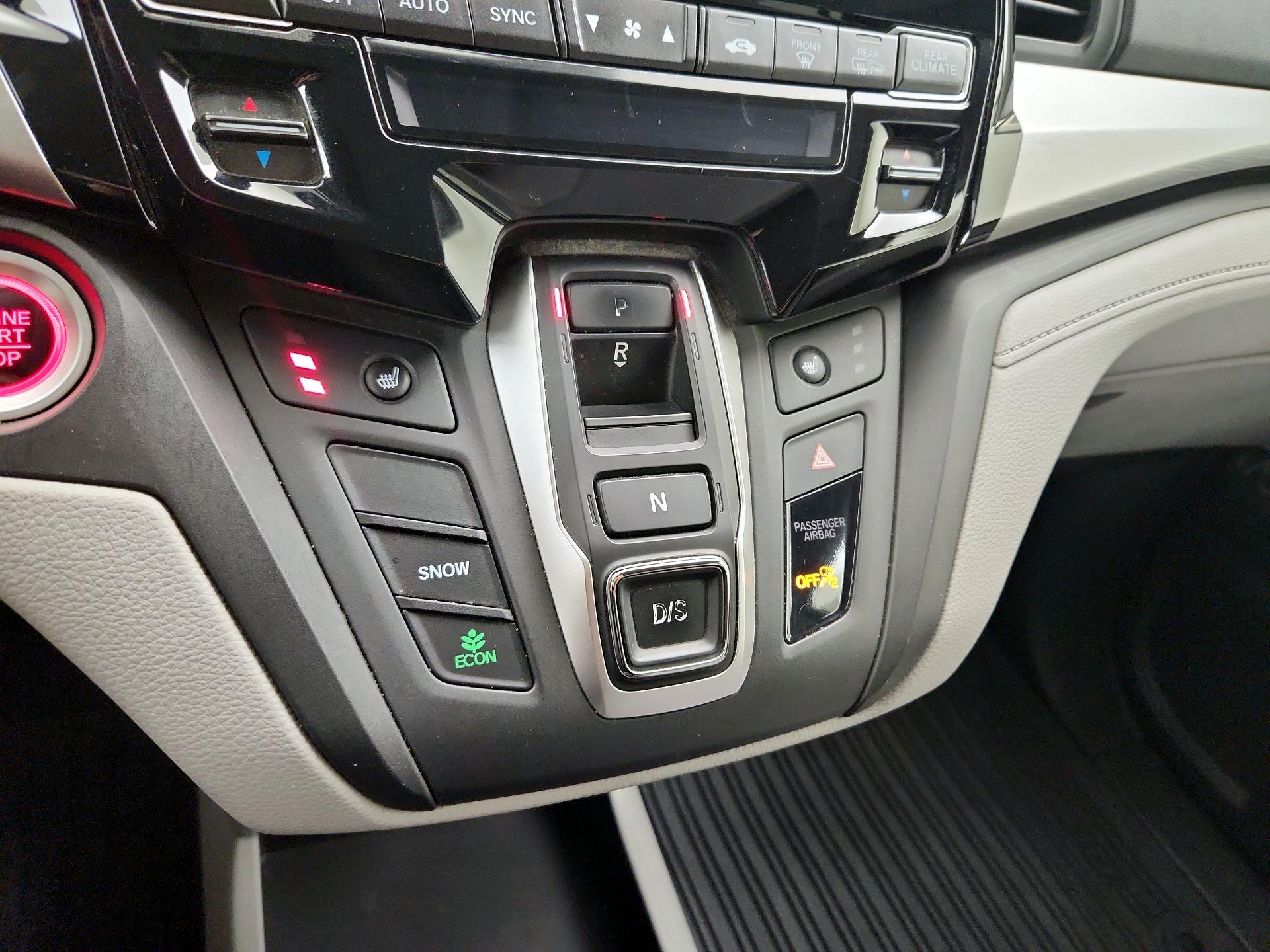 Thumbnail: 2019 Honda Odyssey - 17