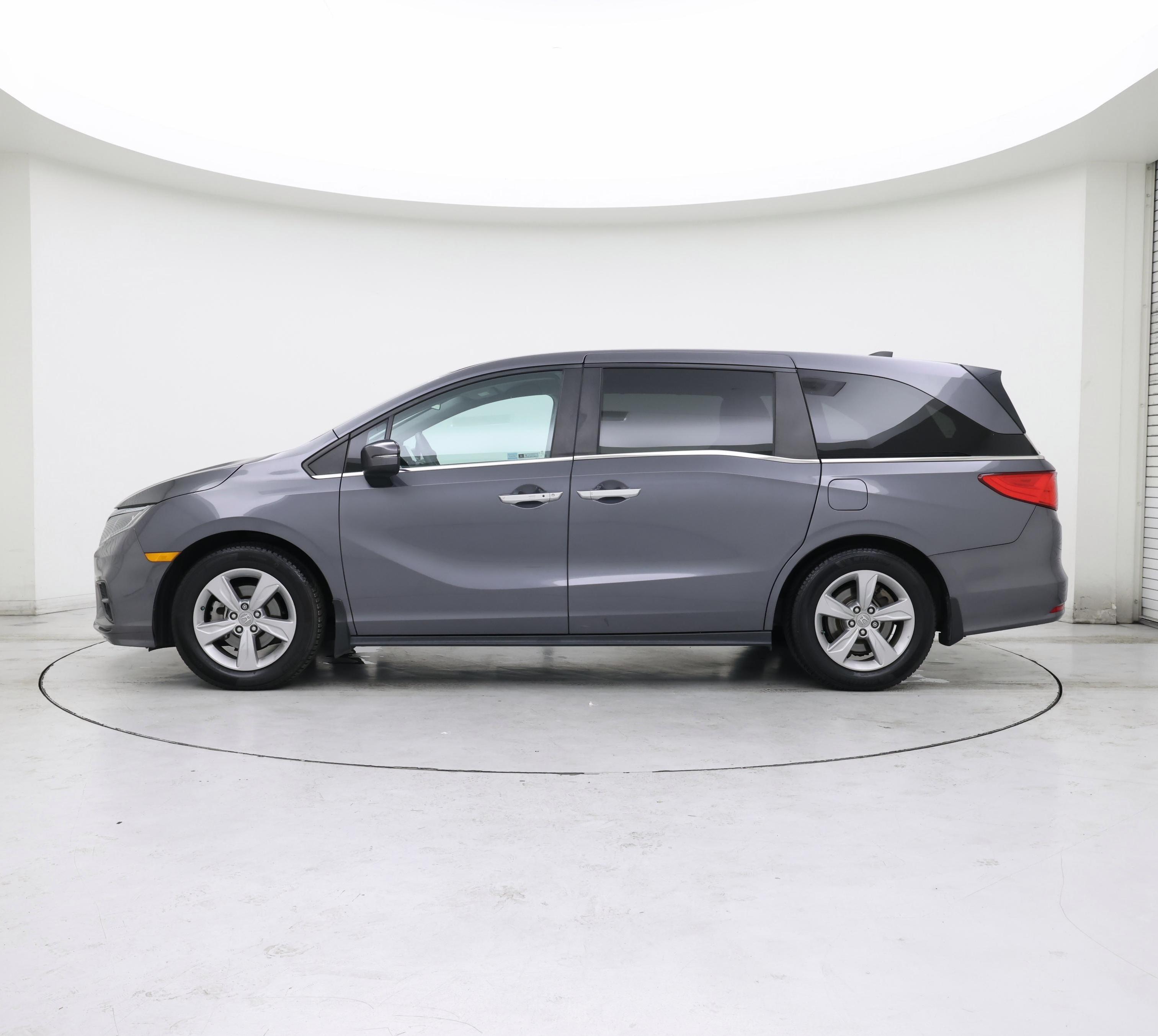 Thumbnail: 2019 Honda Odyssey - 3