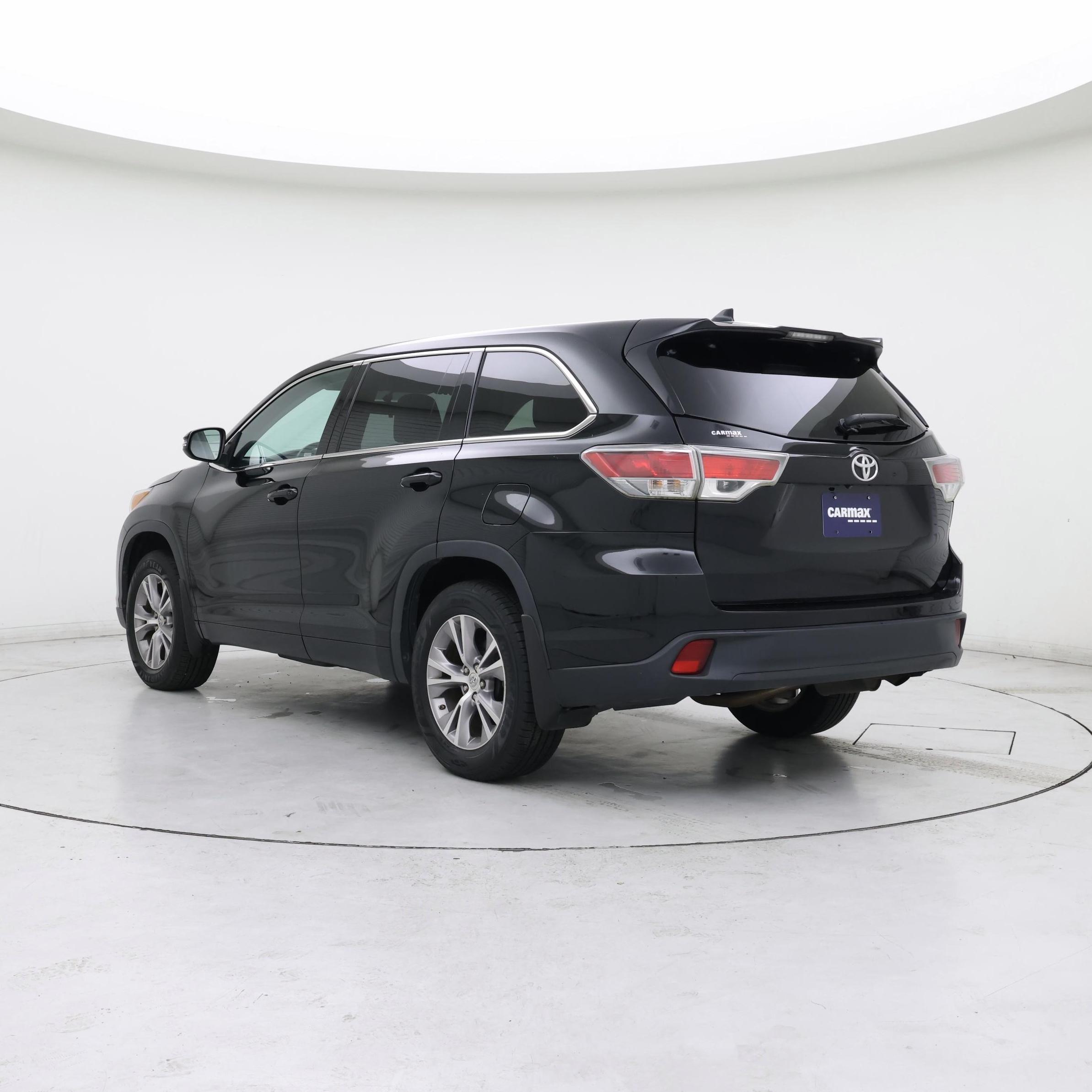 Thumbnail: 2015 Toyota Highlander - 2