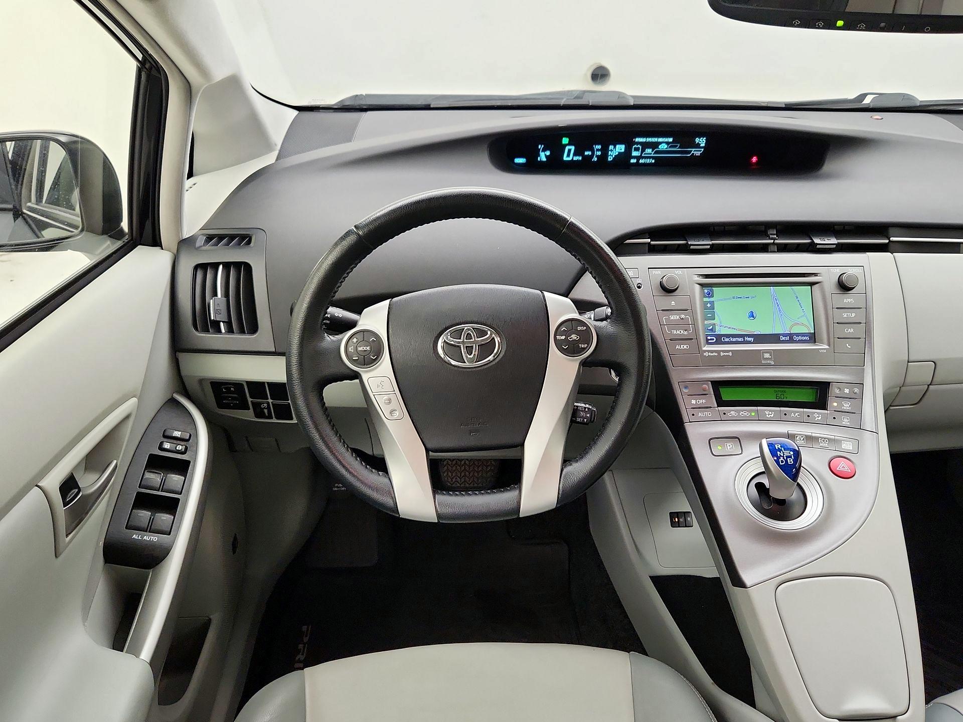 Thumbnail: 2015 Toyota Prius - 10