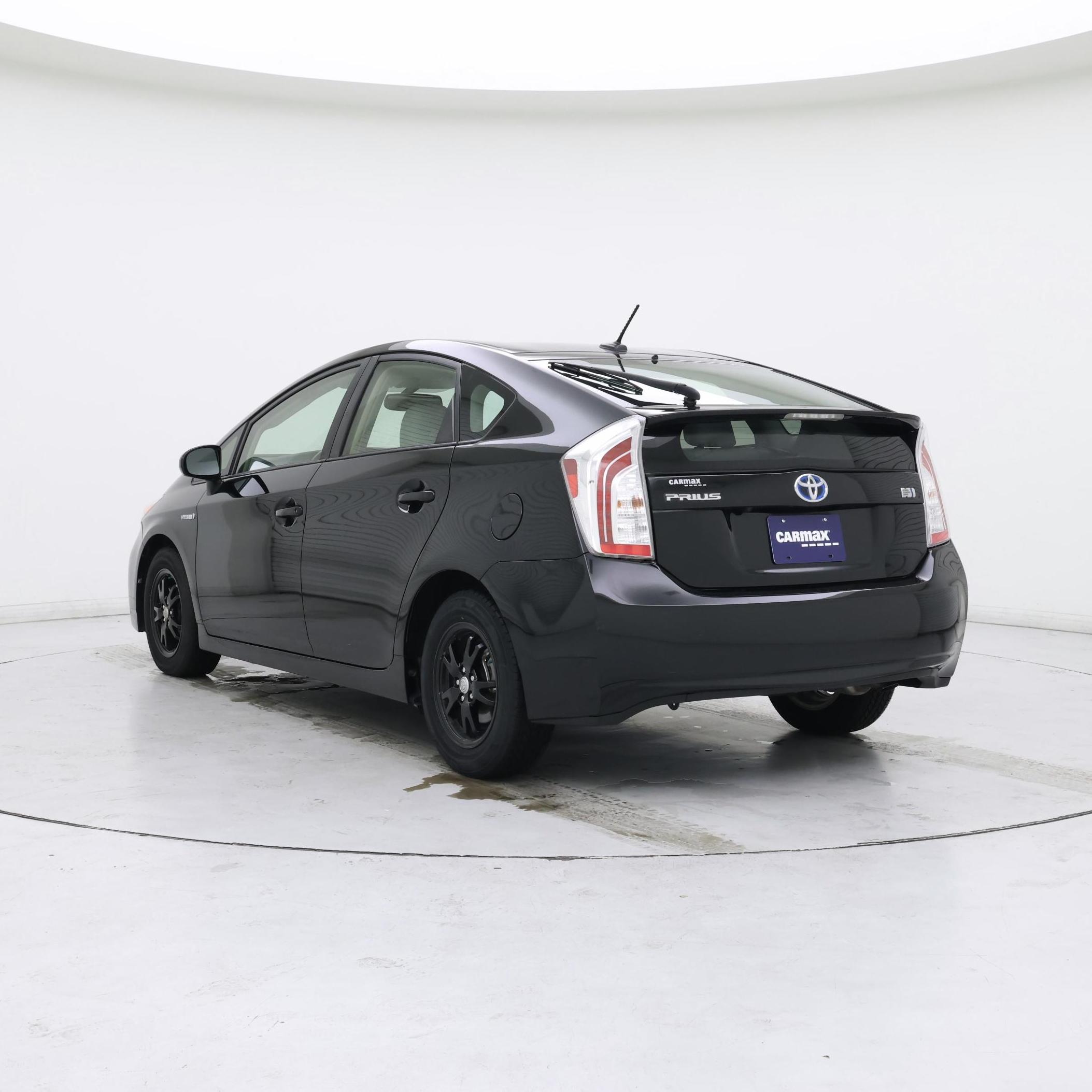 Thumbnail: 2015 Toyota Prius - 2