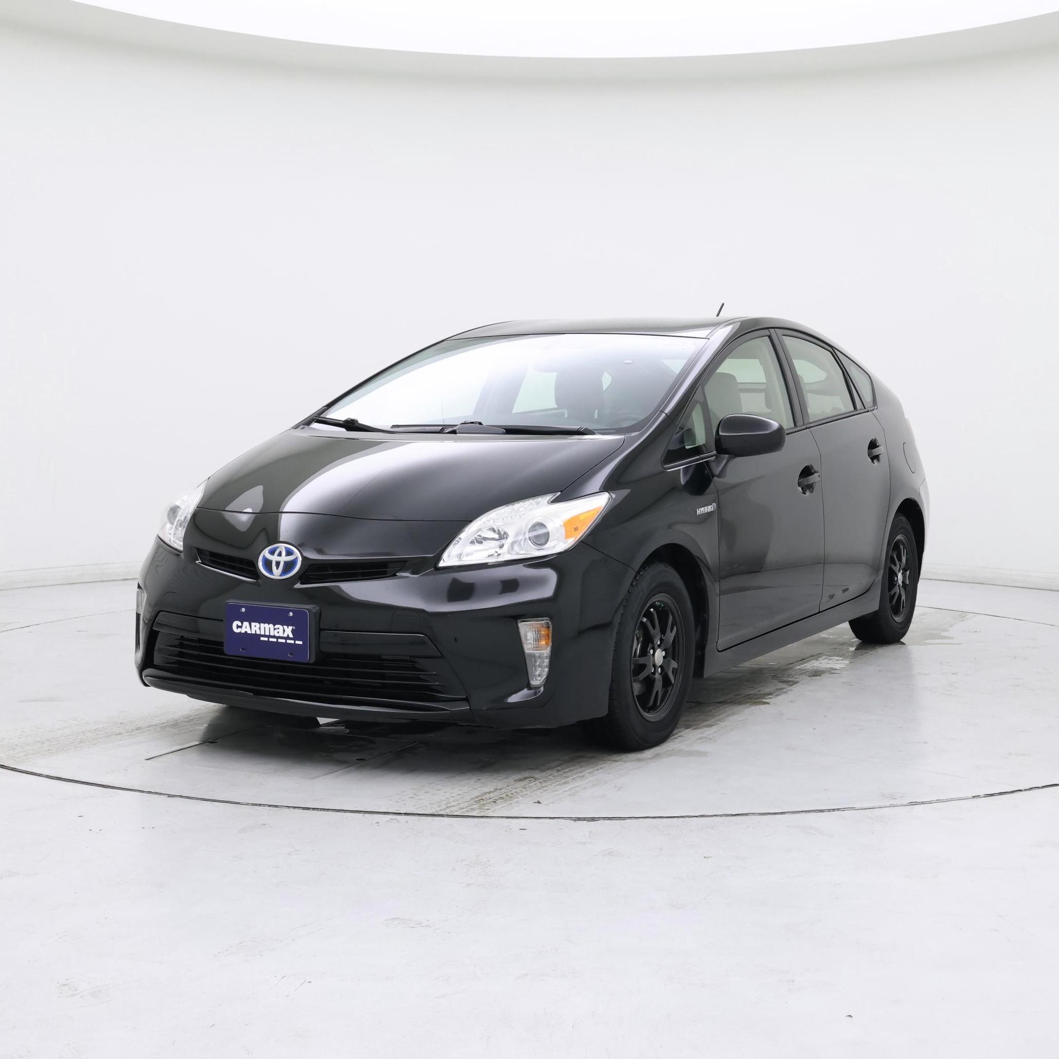 Thumbnail: 2015 Toyota Prius - 4
