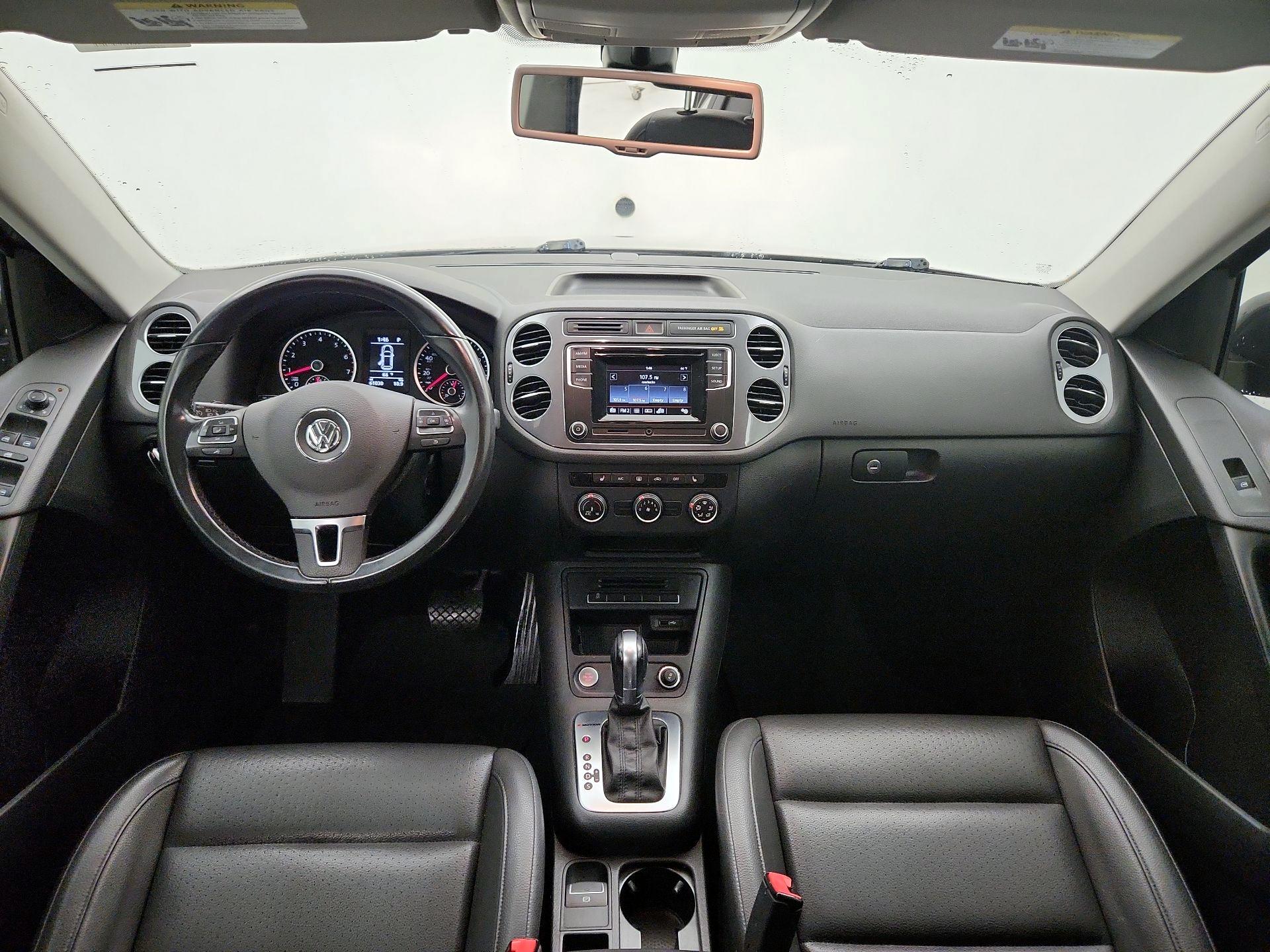 Thumbnail: 2016 Volkswagen Tiguan - 9