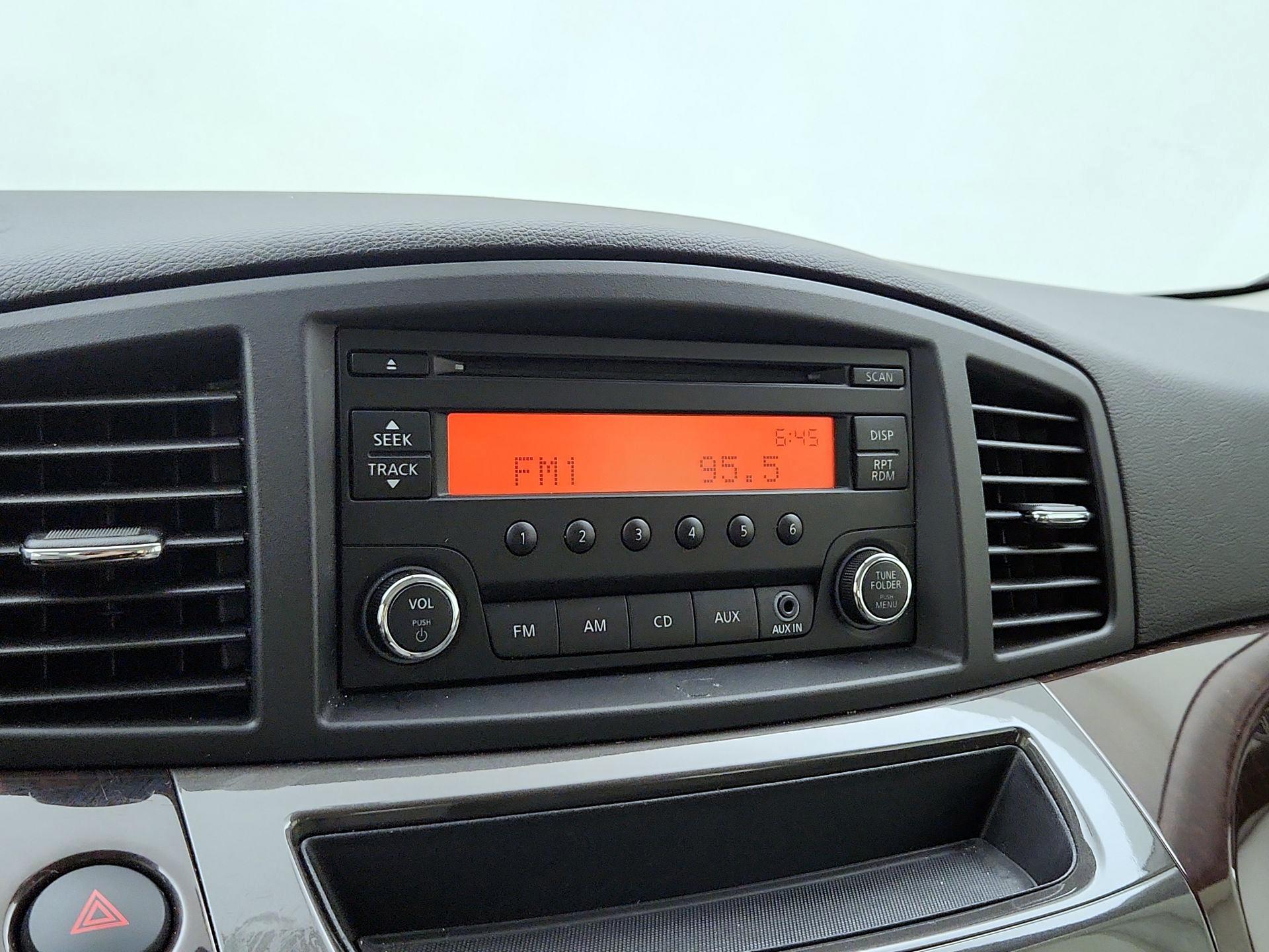 Thumbnail: 2015 Nissan Quest - 14