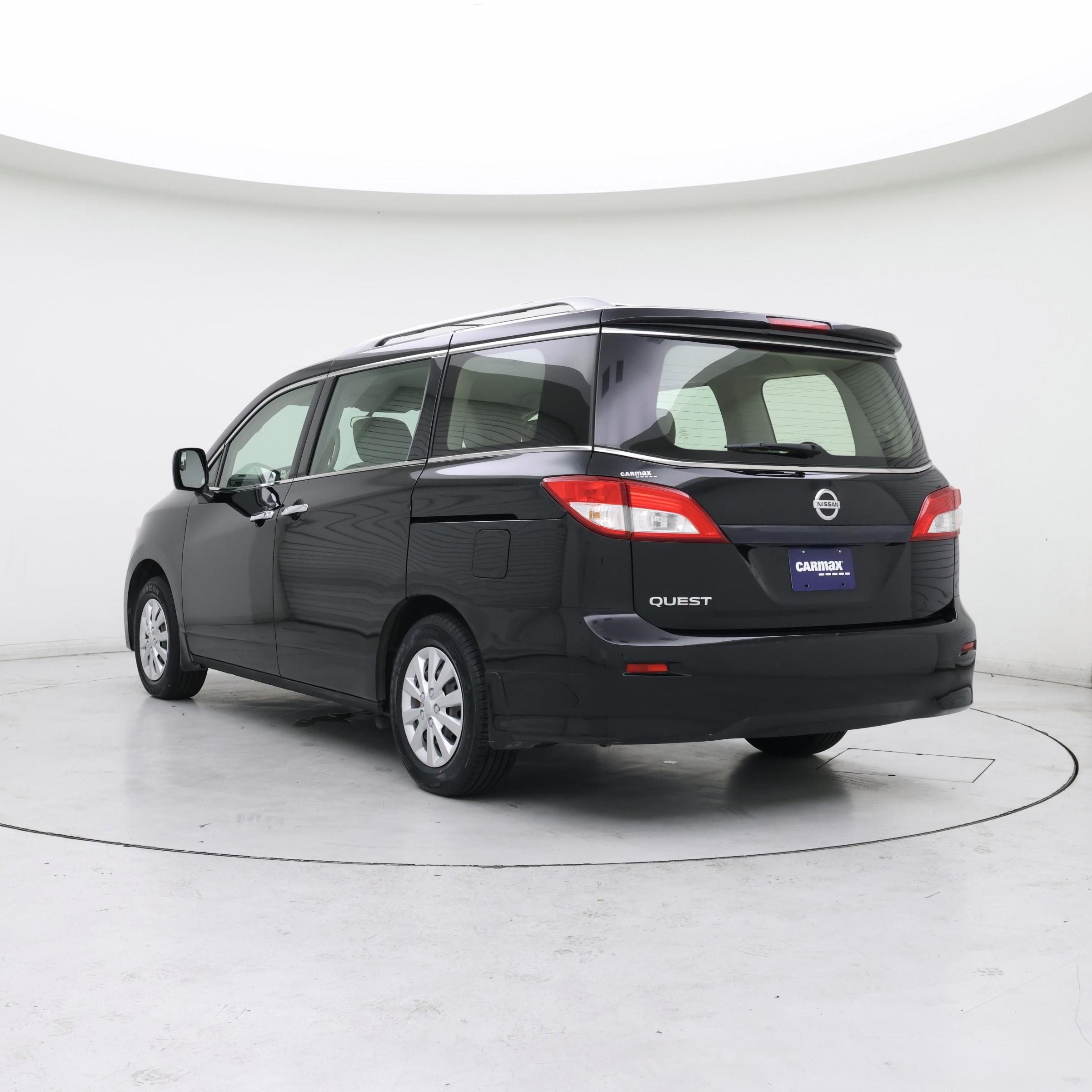 Thumbnail: 2015 Nissan Quest - 2