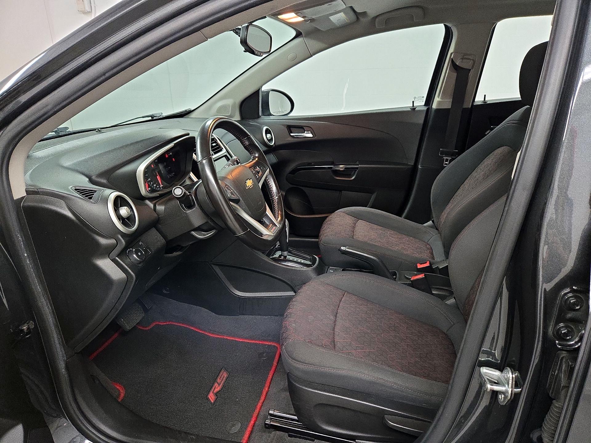 Thumbnail: 2017 Chevrolet Sonic - 11