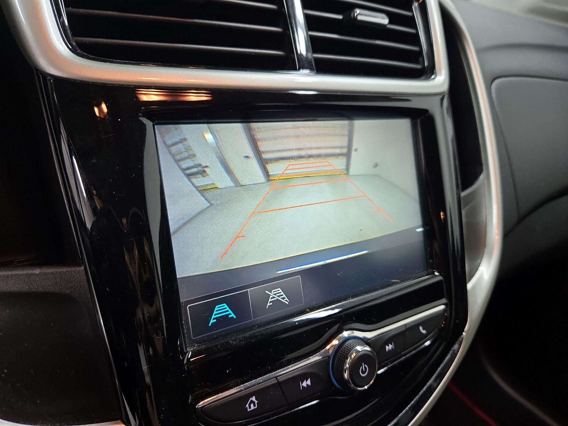 Thumbnail: 2017 Chevrolet Sonic - 14