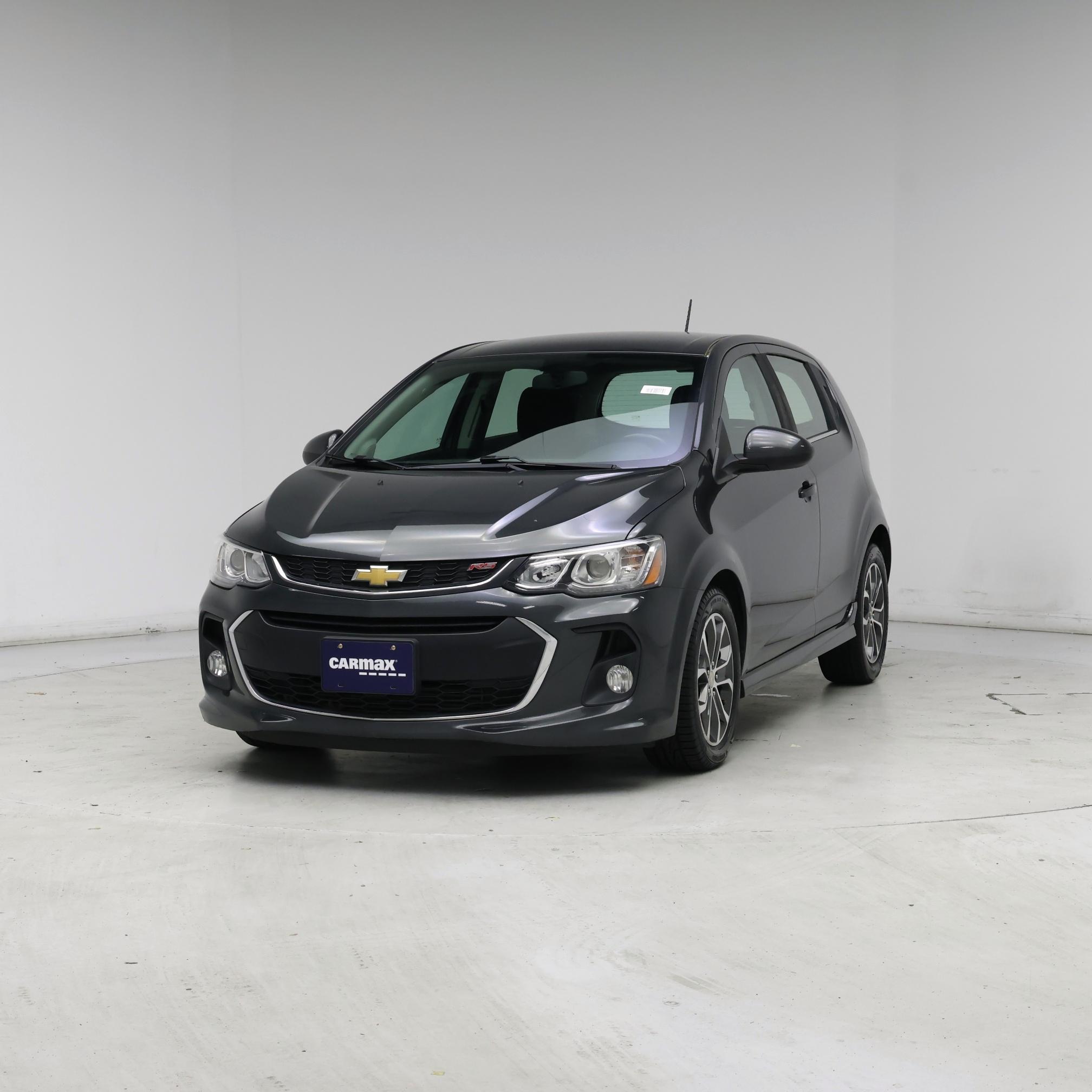 Thumbnail: 2017 Chevrolet Sonic - 4