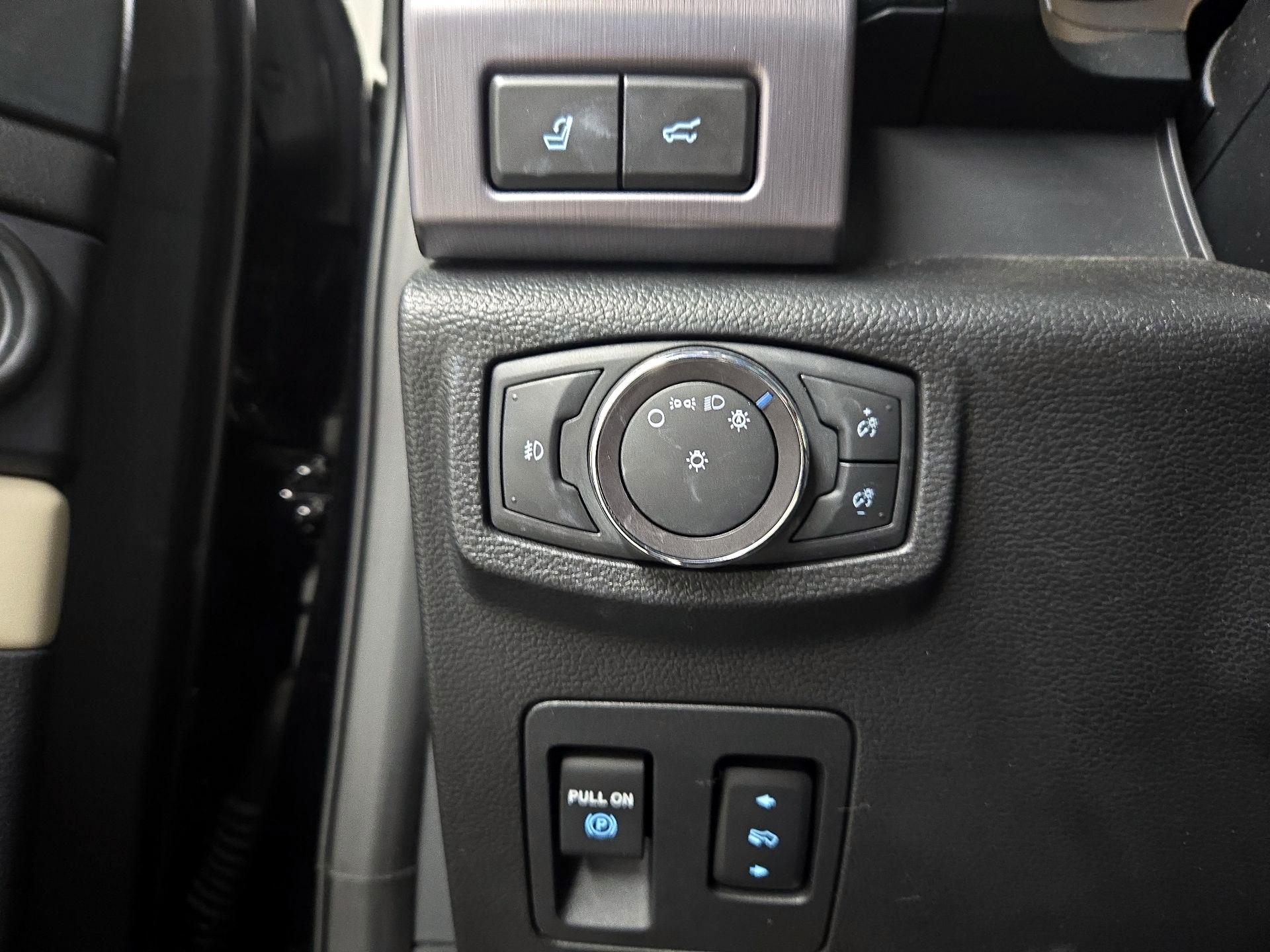 Thumbnail: 2019 Ford Expedition - 13
