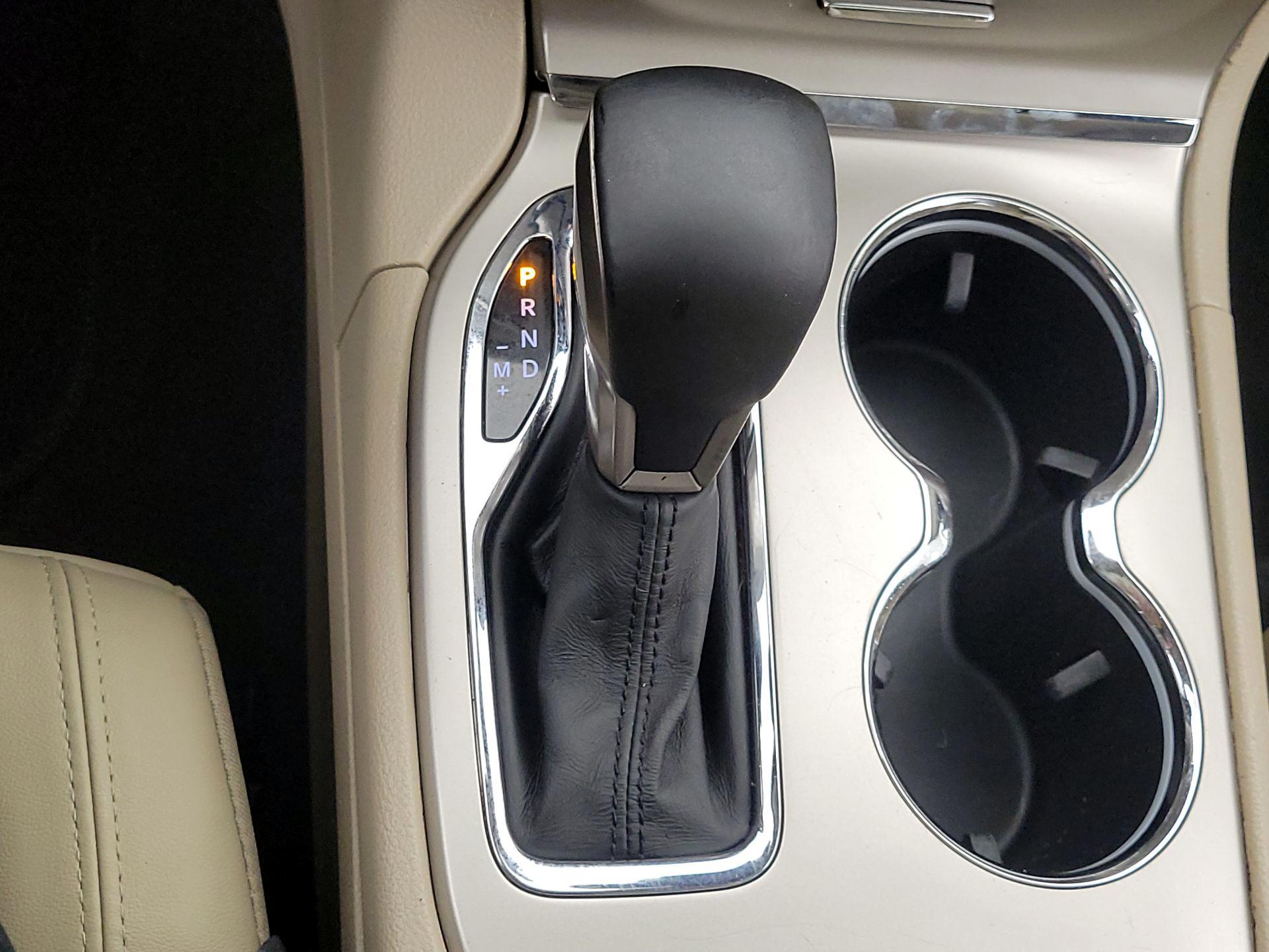 Thumbnail: 2016 Jeep Grand Cherokee - 18