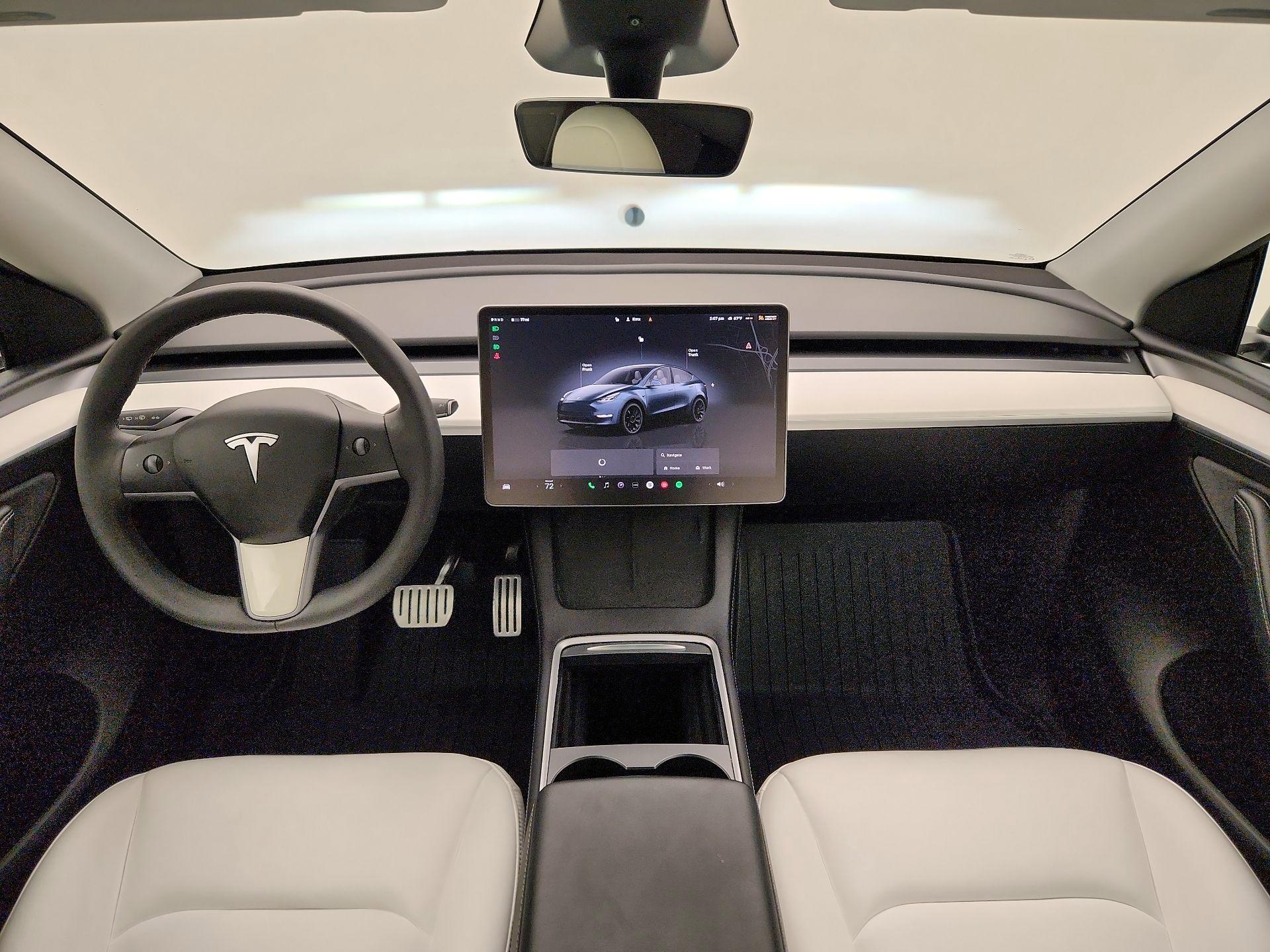 Thumbnail: 2024 Tesla Model Y - 9