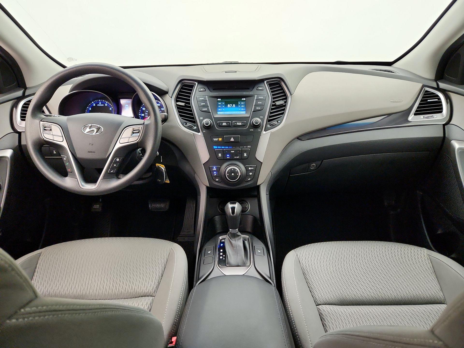 Thumbnail: 2015 Hyundai Santa Fe - 9