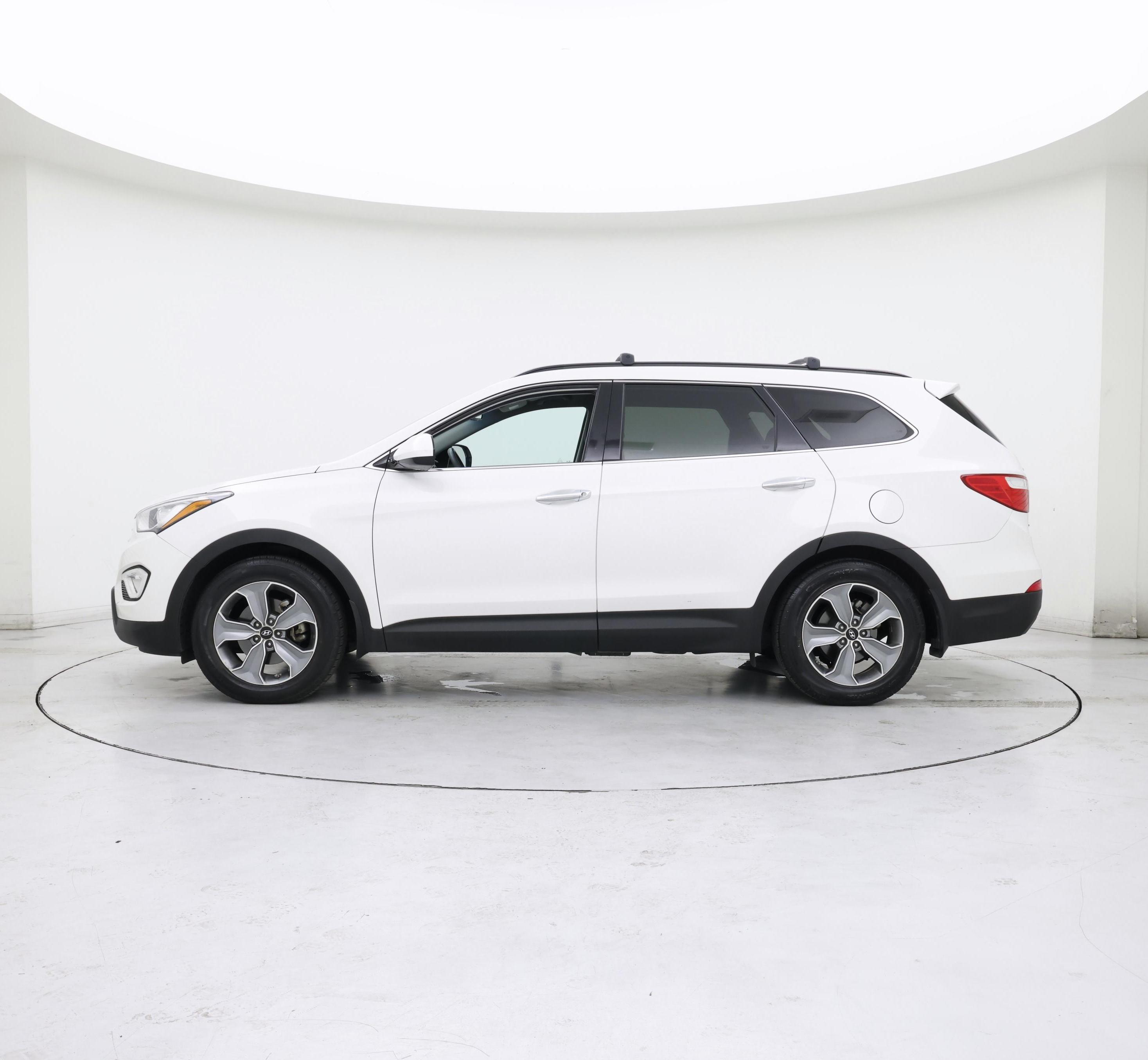 Thumbnail: 2015 Hyundai Santa Fe - 3