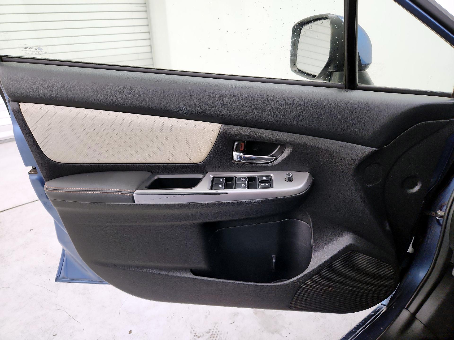 Thumbnail: 2016 Subaru XV Crosstrek - 12