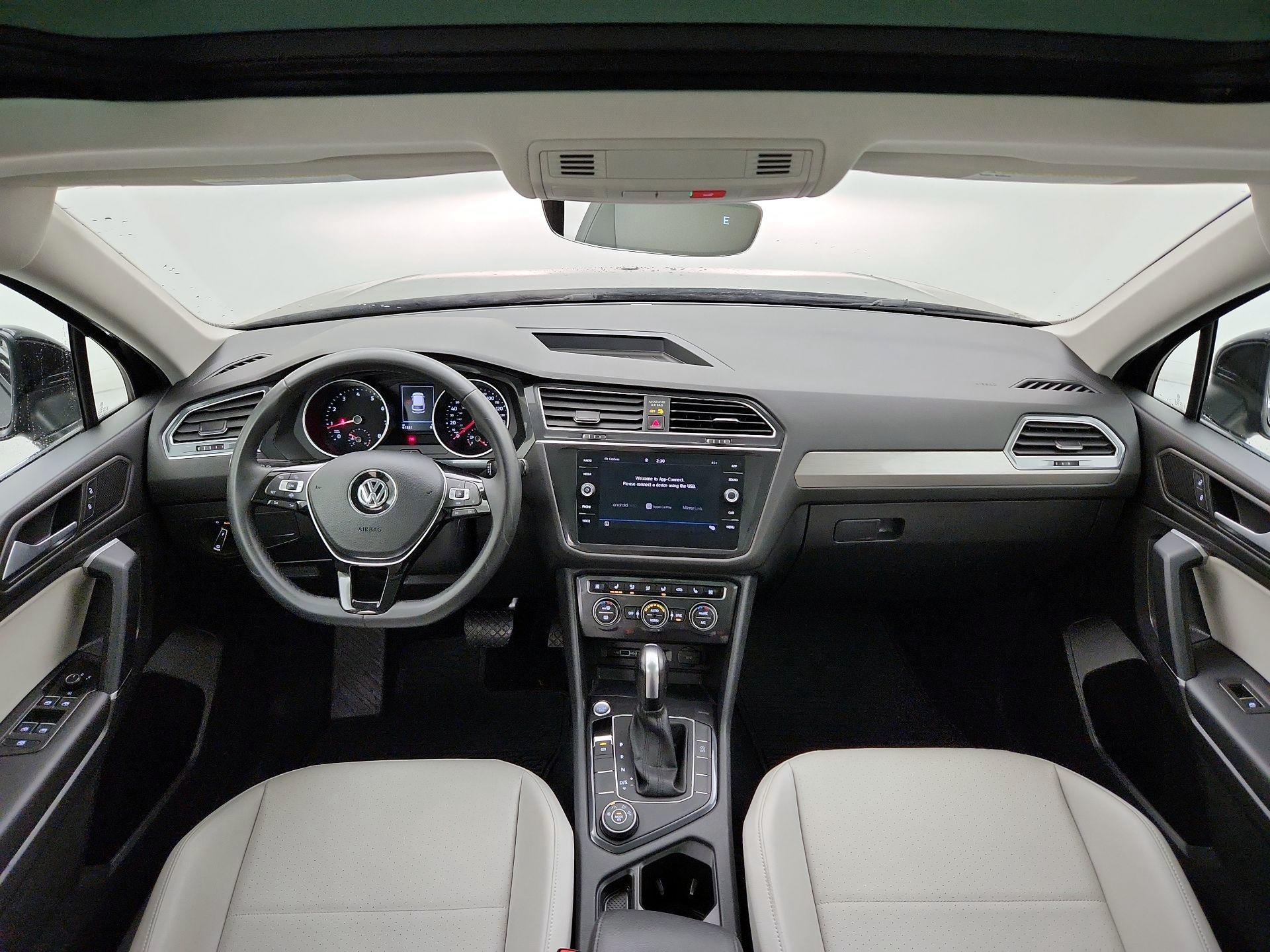 Thumbnail: 2020 Volkswagen Tiguan - 9