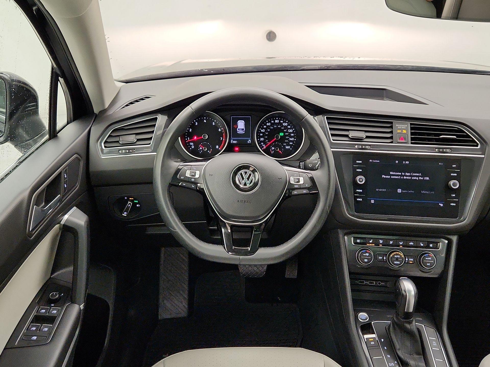 Thumbnail: 2020 Volkswagen Tiguan - 10