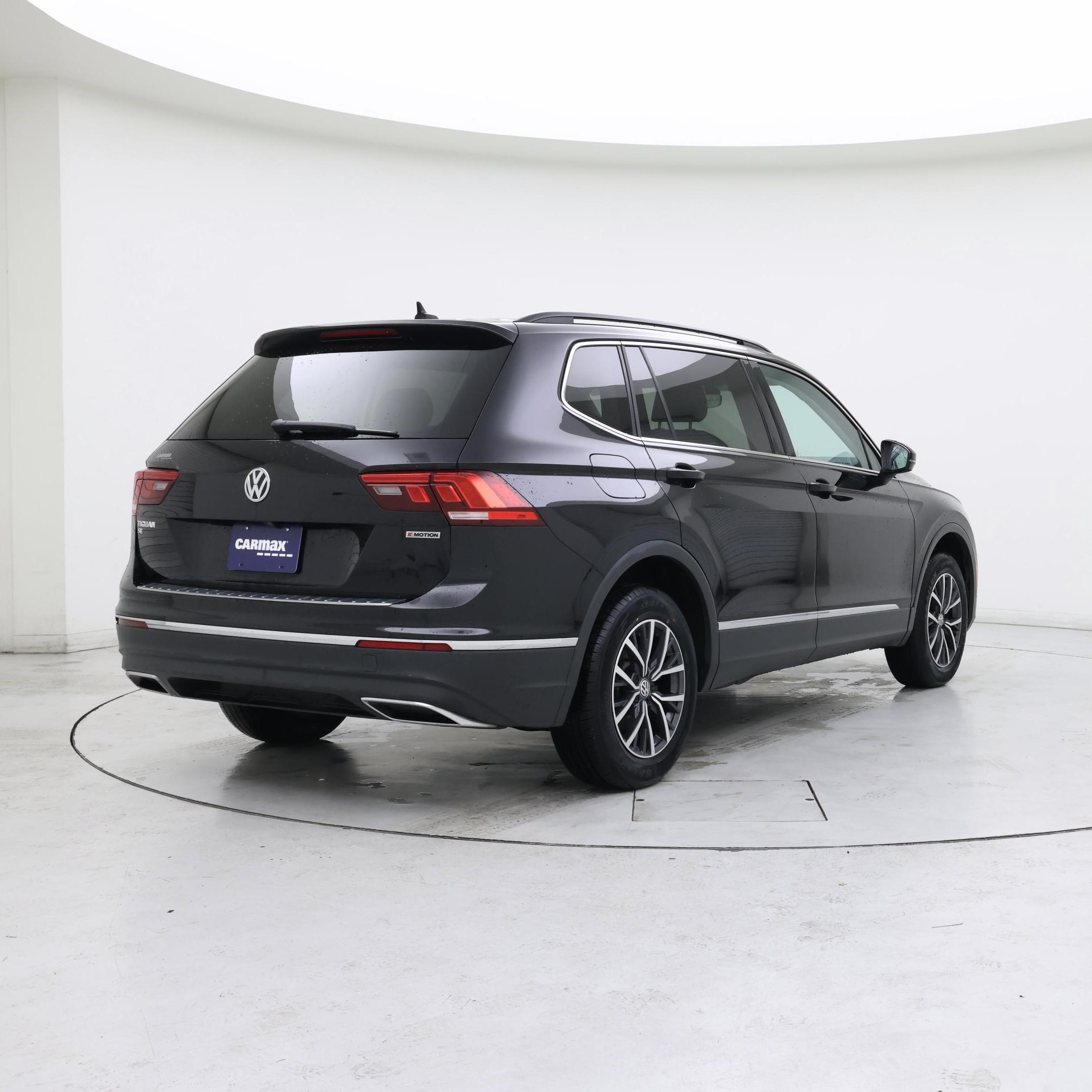 Thumbnail: 2020 Volkswagen Tiguan - 8