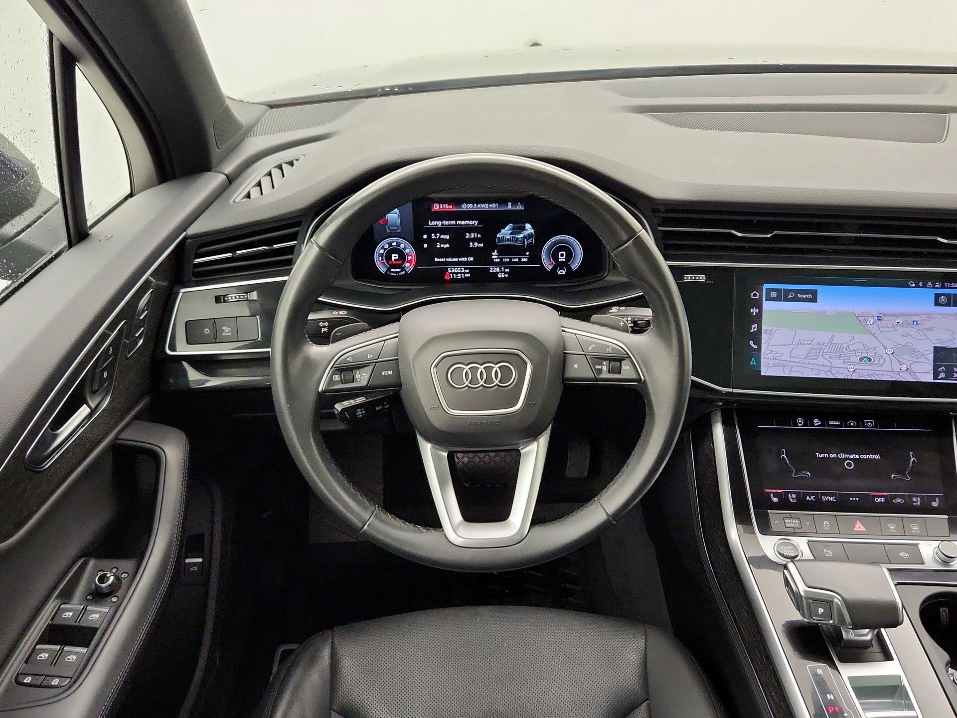 Thumbnail: 2021 Audi Q7 - 10