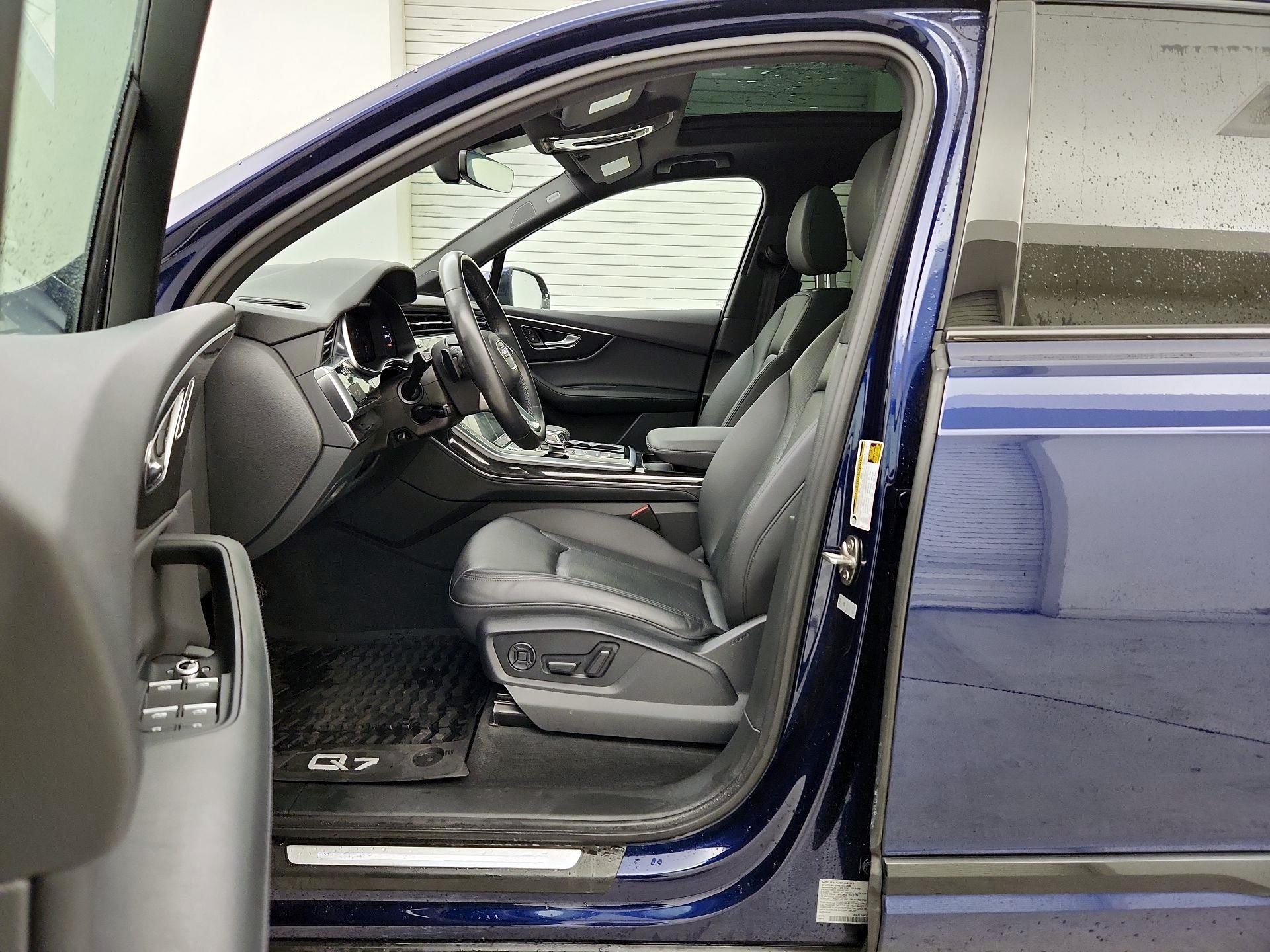 Thumbnail: 2021 Audi Q7 - 11