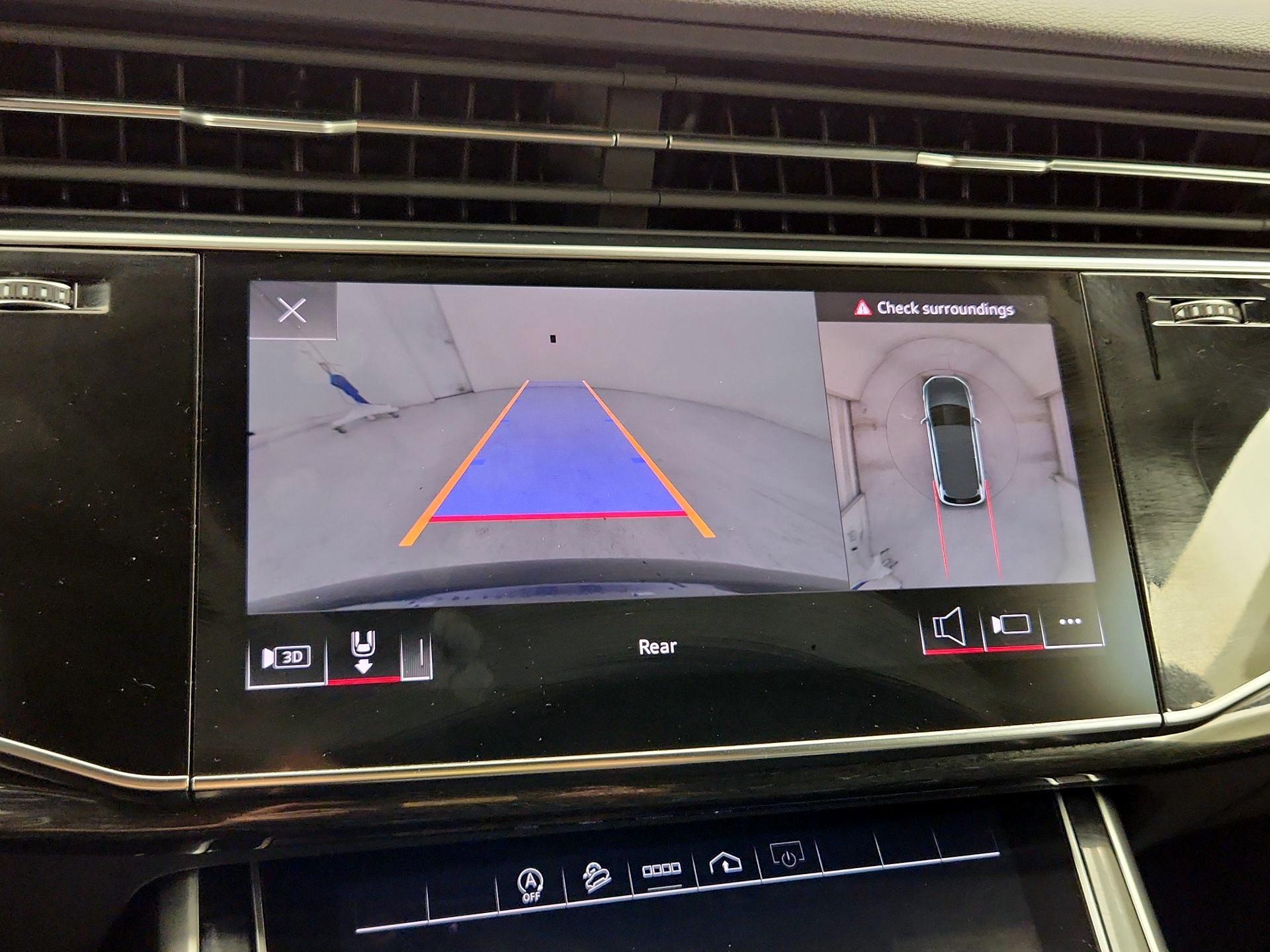 Thumbnail: 2021 Audi Q7 - 15