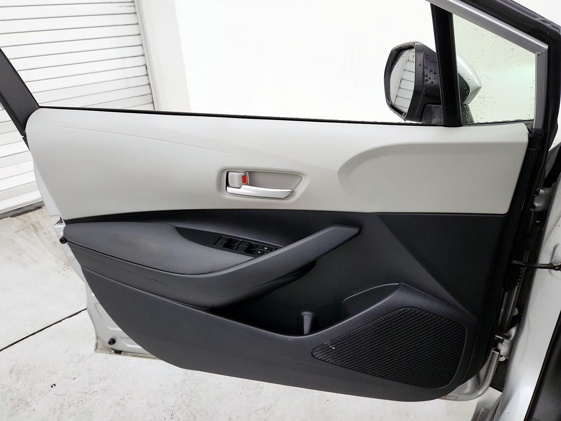 Thumbnail: 2021 Toyota Corolla - 12